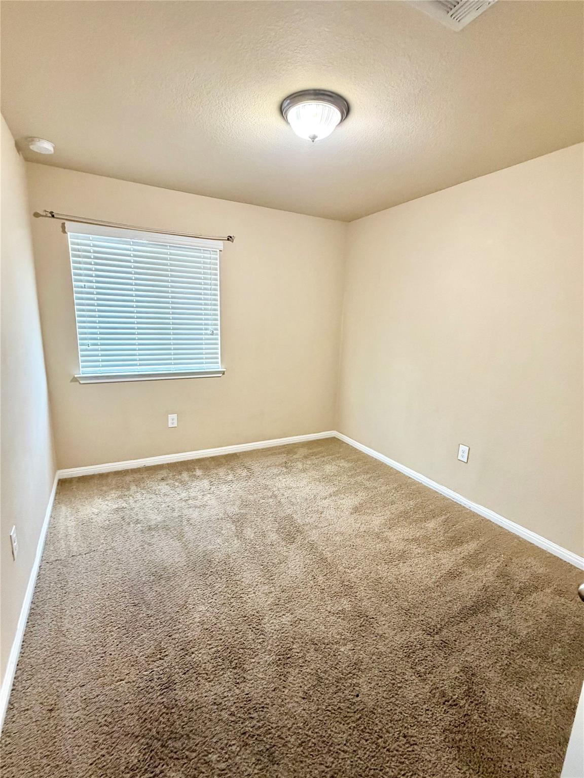 601 Katmai Cir Property Photo 12