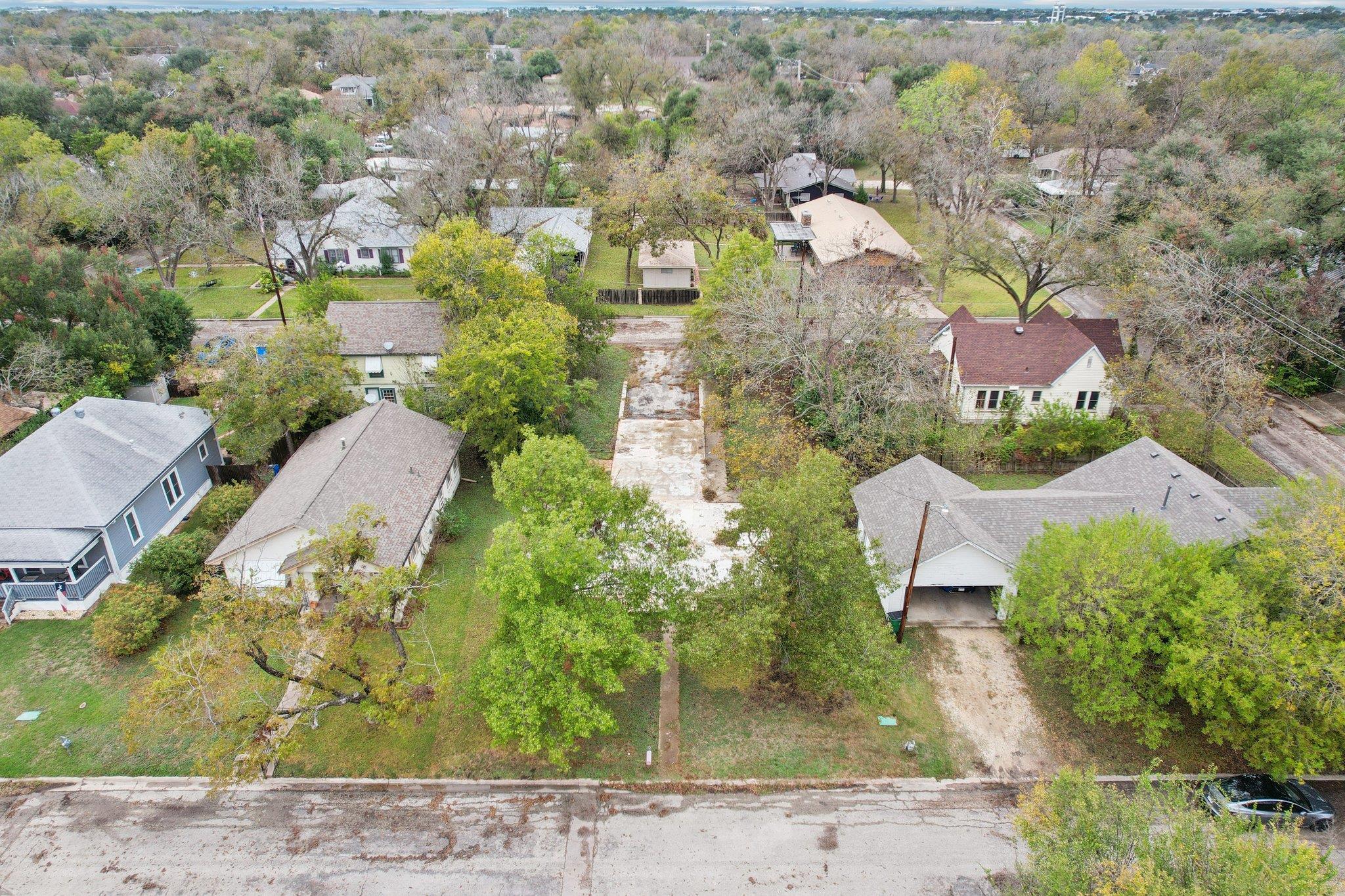 904 James St Property Photo 3