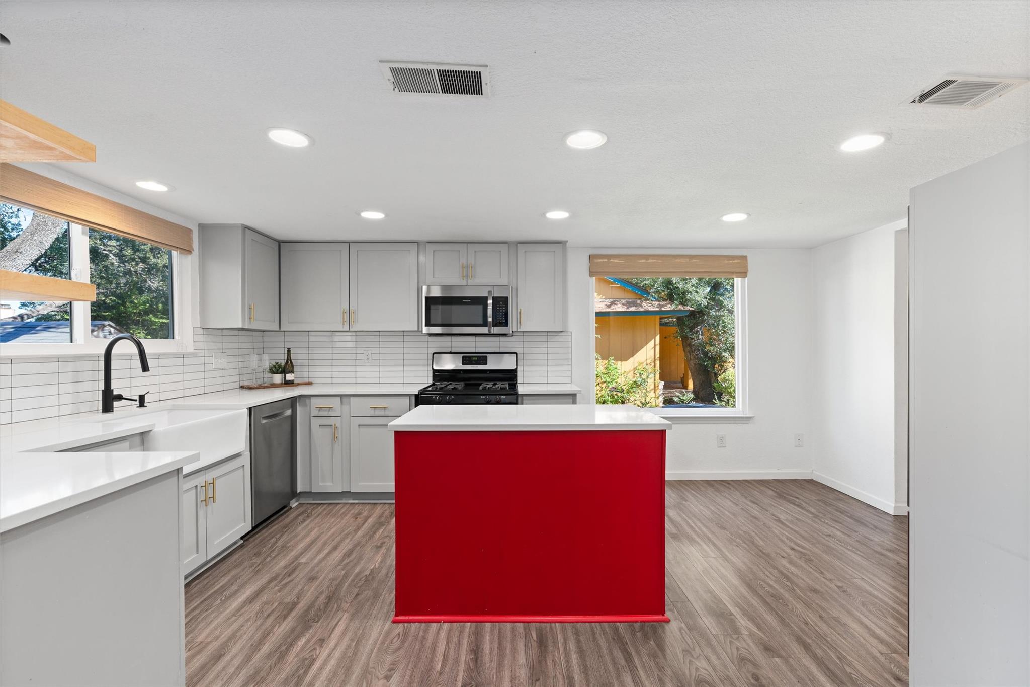 12217 Antoinette Pl Property Photo 7
