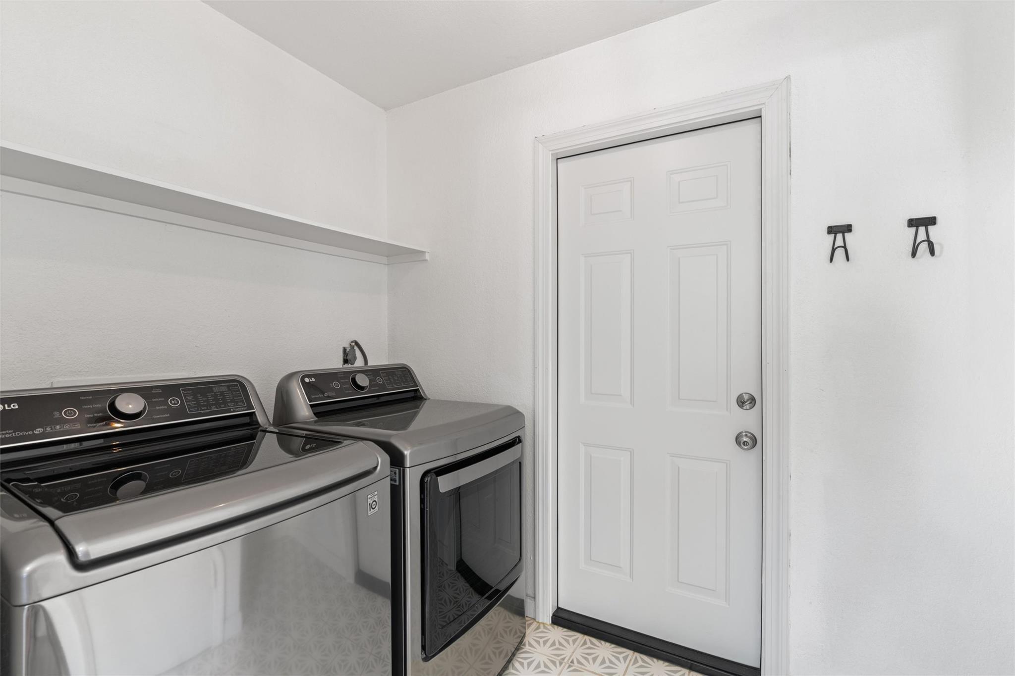 12217 Antoinette Pl Property Photo 11