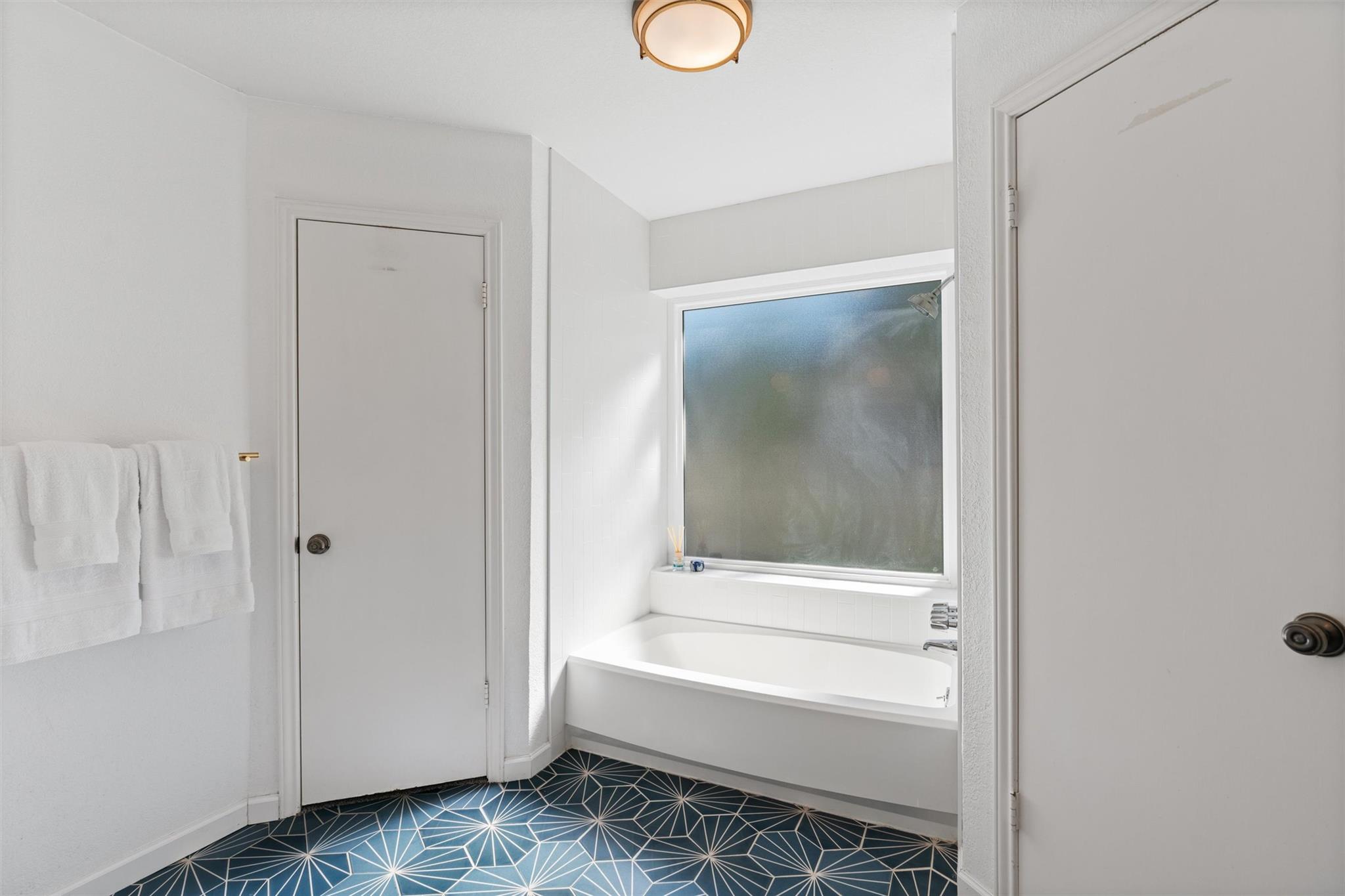 12217 Antoinette Pl Property Photo 16