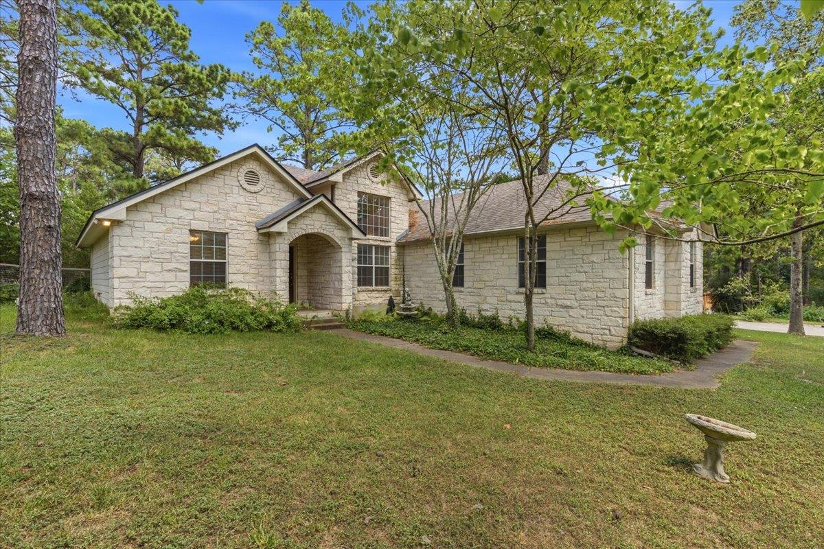 243 Pine View Loop Property Photo 1