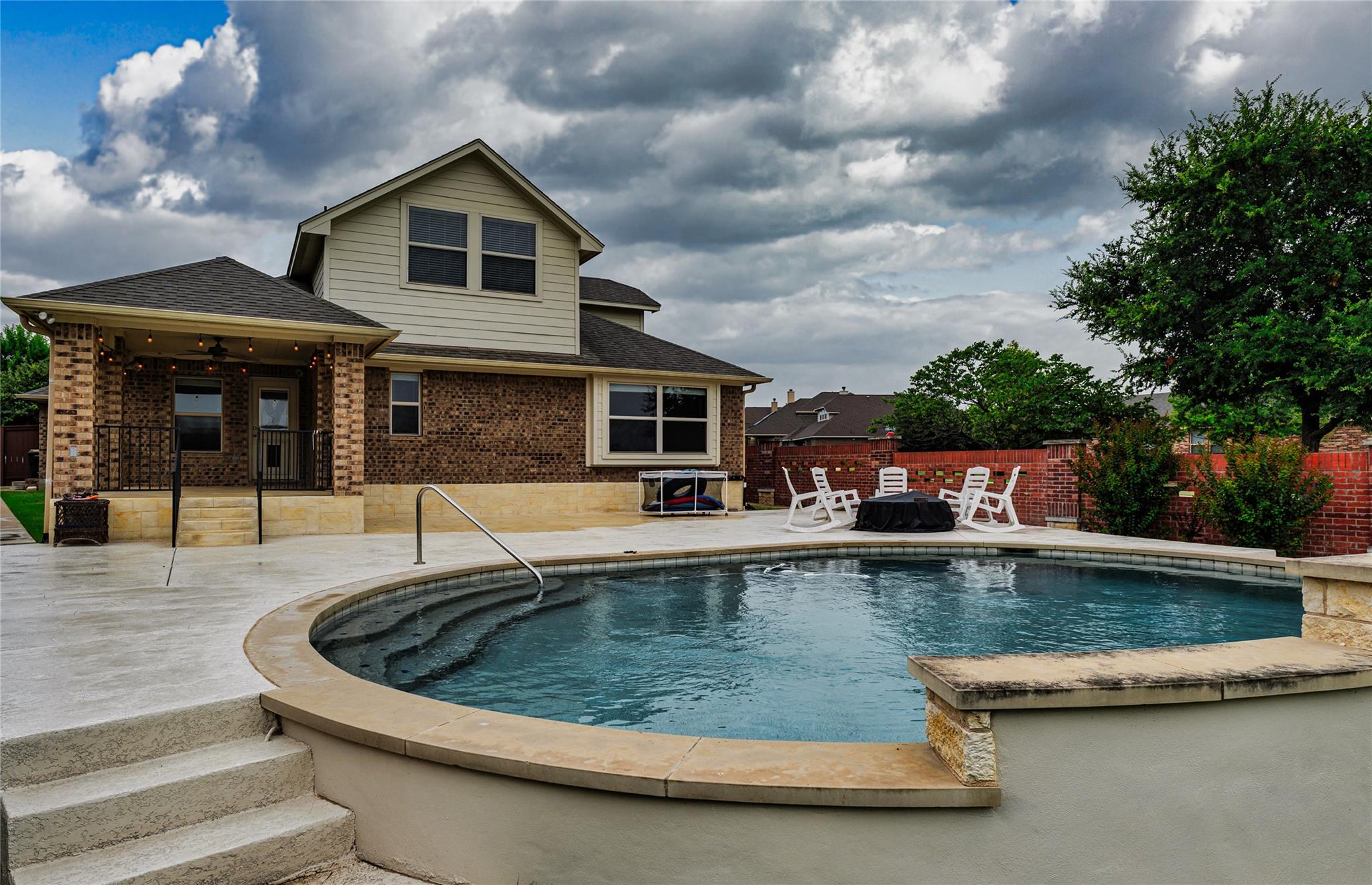 1501 Daylily Loop Property Photo 1