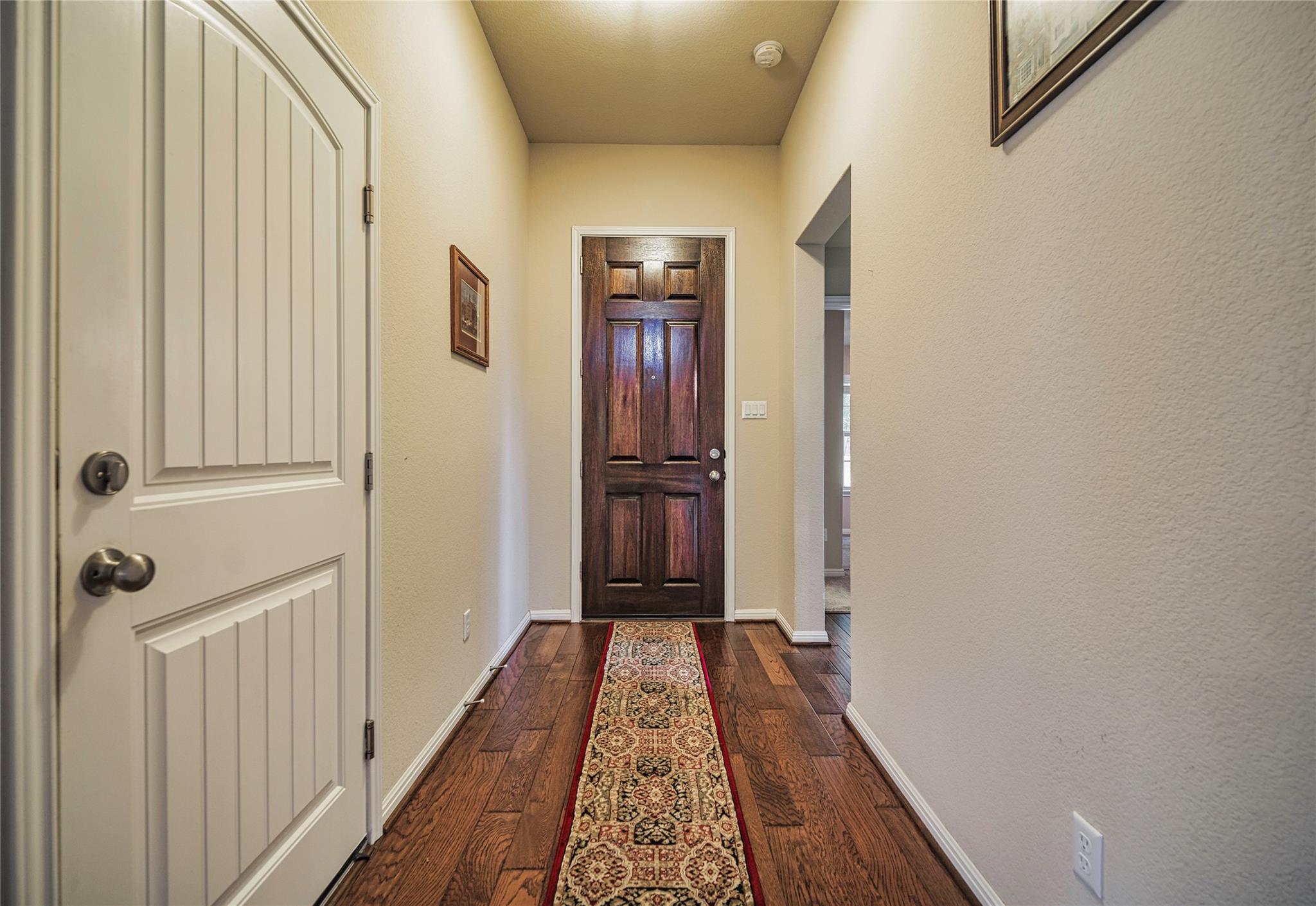 1501 Daylily Loop Property Photo 8
