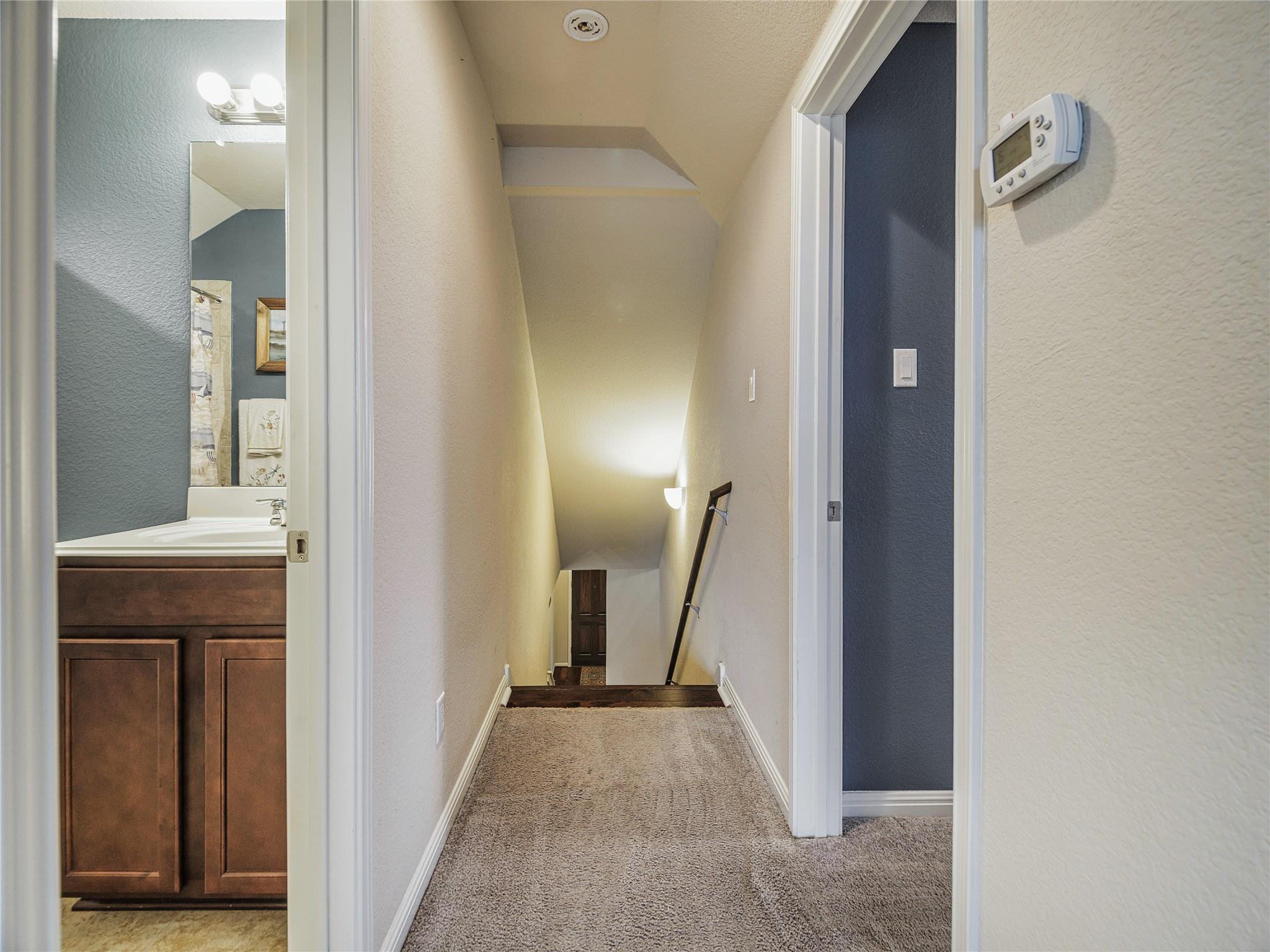 1501 Daylily Loop Property Photo 34