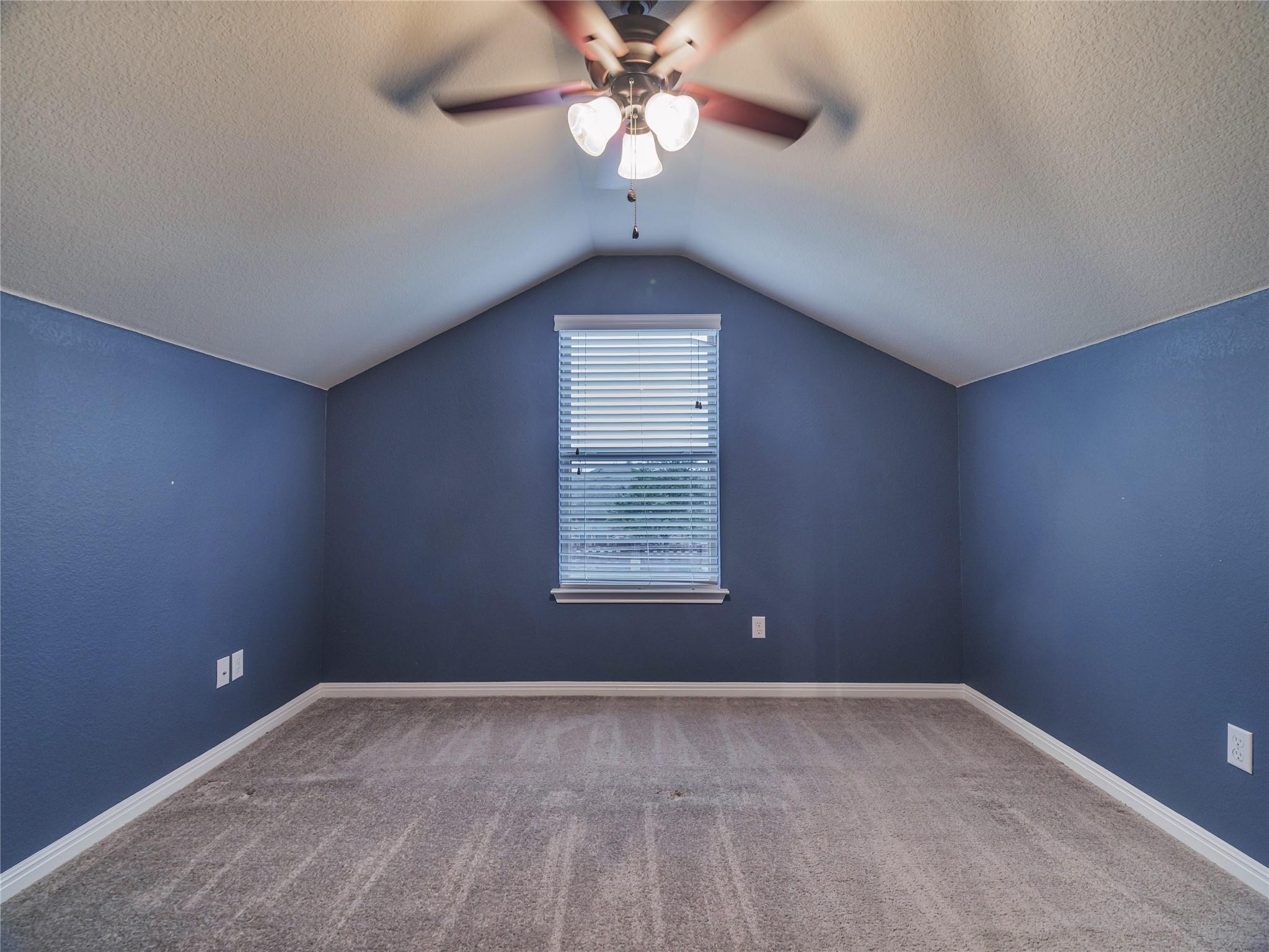 1501 Daylily Loop Property Photo 36
