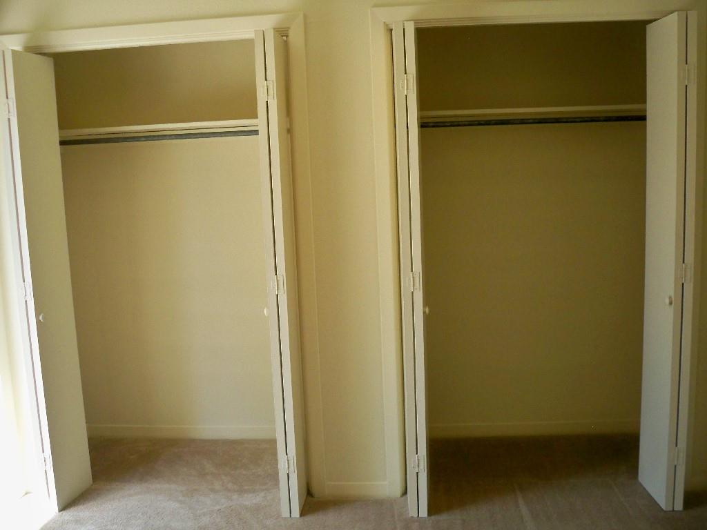 2706 Cole St 102b Property Photo 11