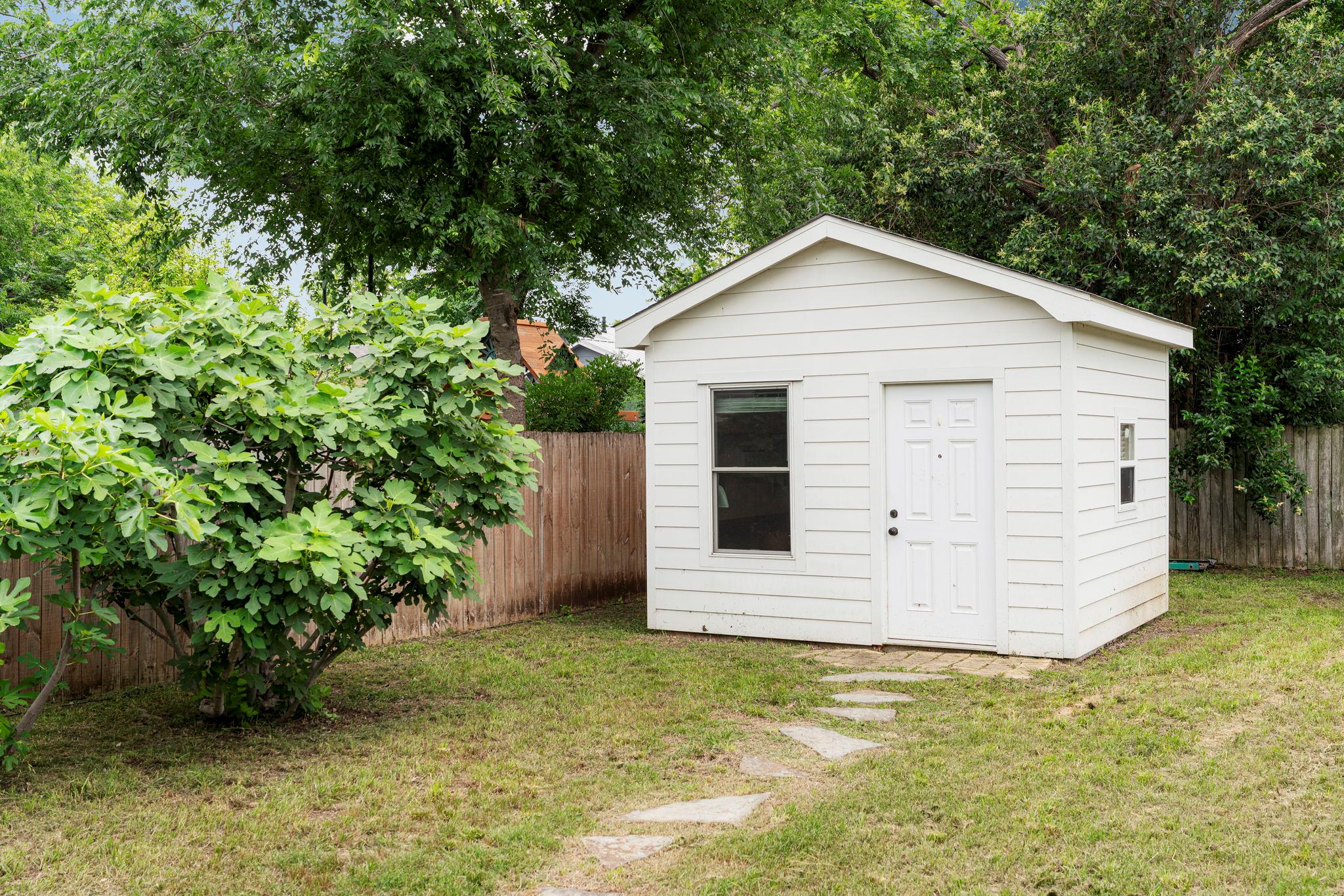 1215 Payne Ave Property Photo 32