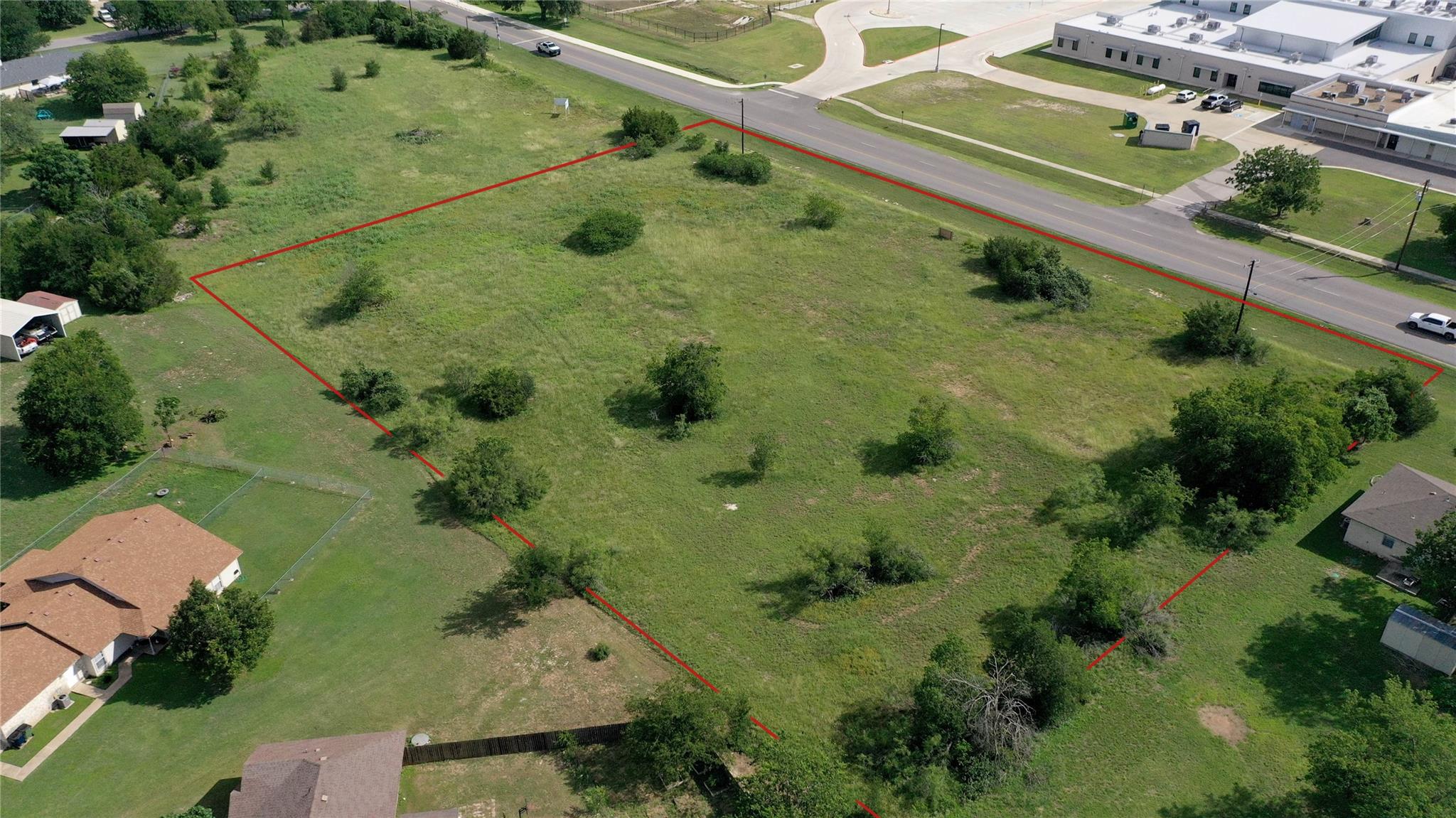 1401 Main St Property Photo 4