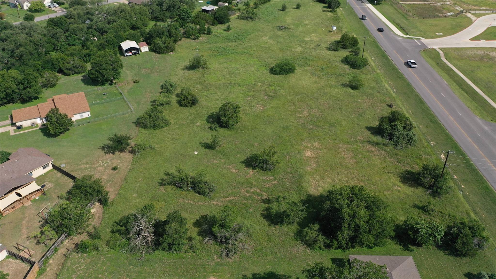 1401 Main St Property Photo 13