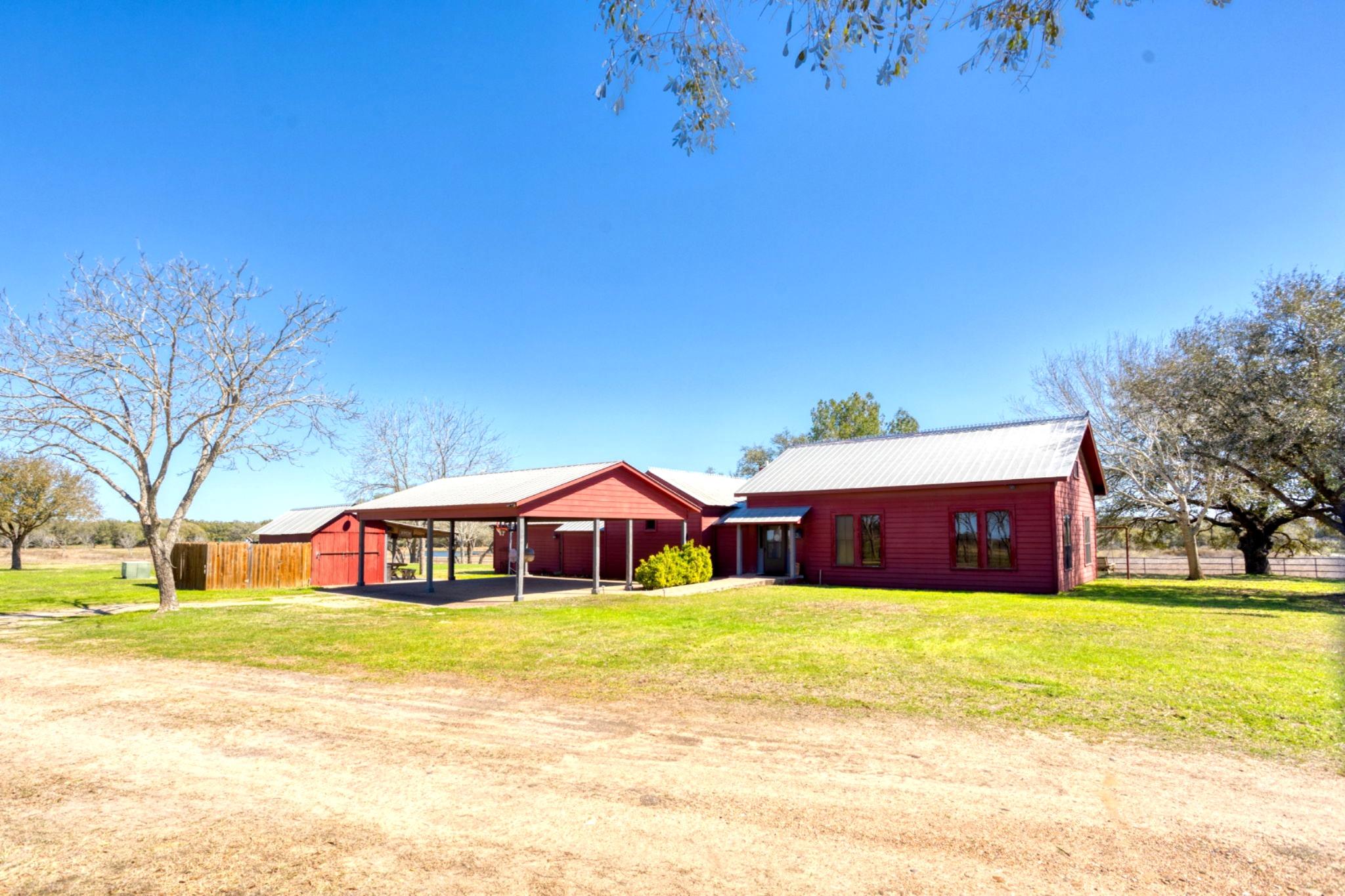 A0004 Real Estate Listings Main Image