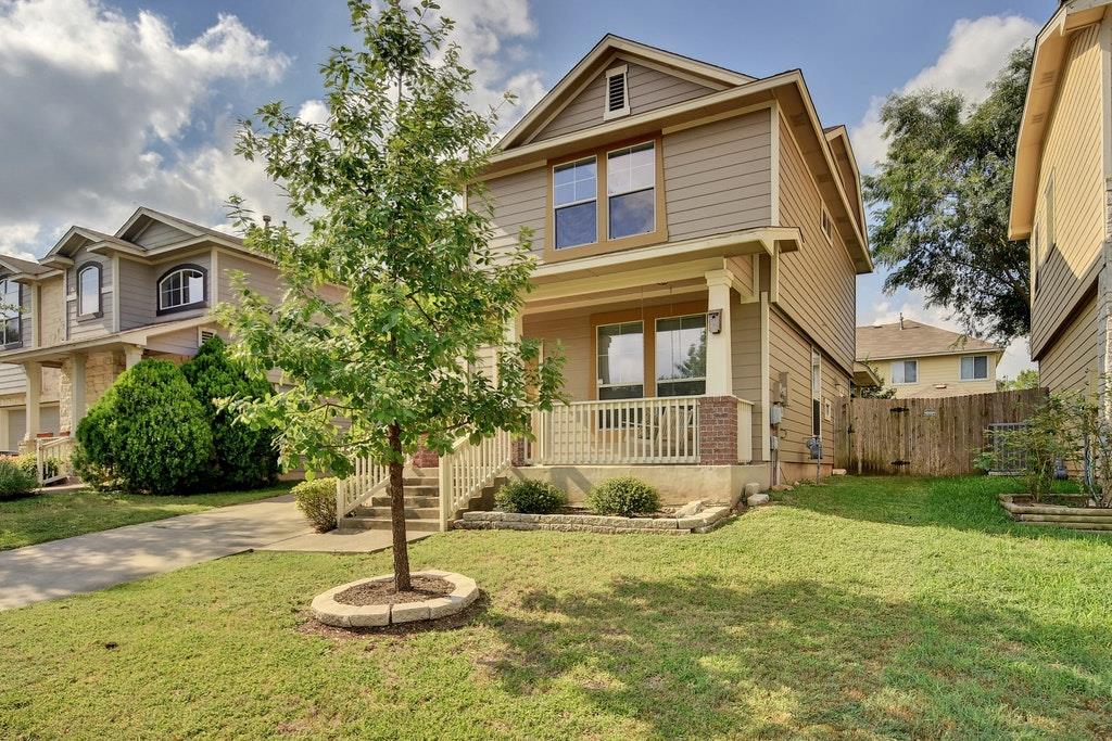 2201 Keepsake Dr Property Photo 2