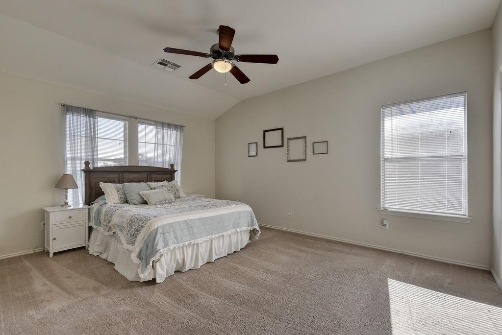 2201 Keepsake Dr Property Photo 11