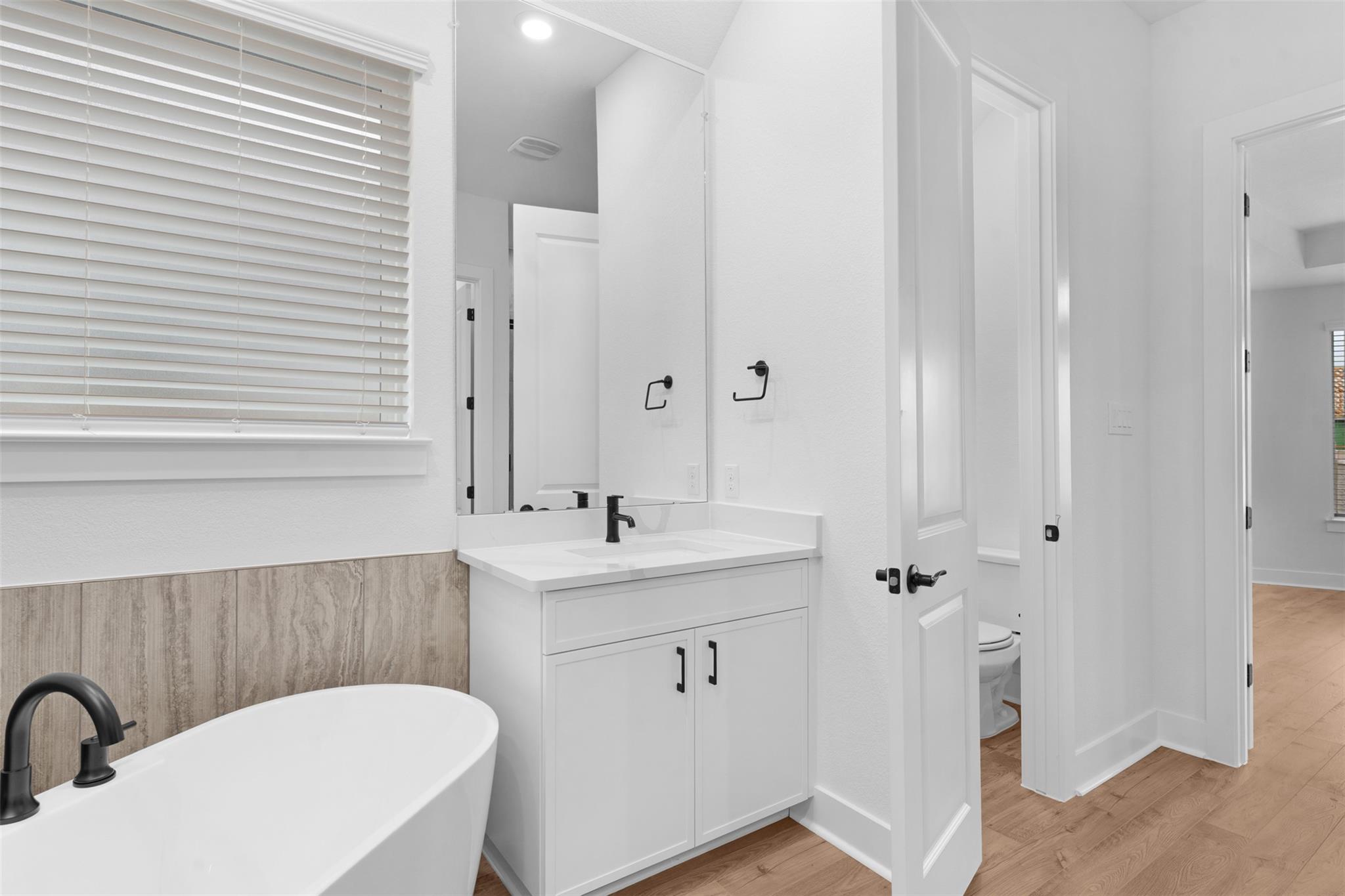 1609 Willow Bean Dr Property Photo 15