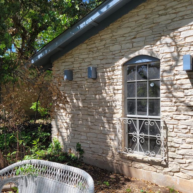 11608 Hornsby St Property Photo 1