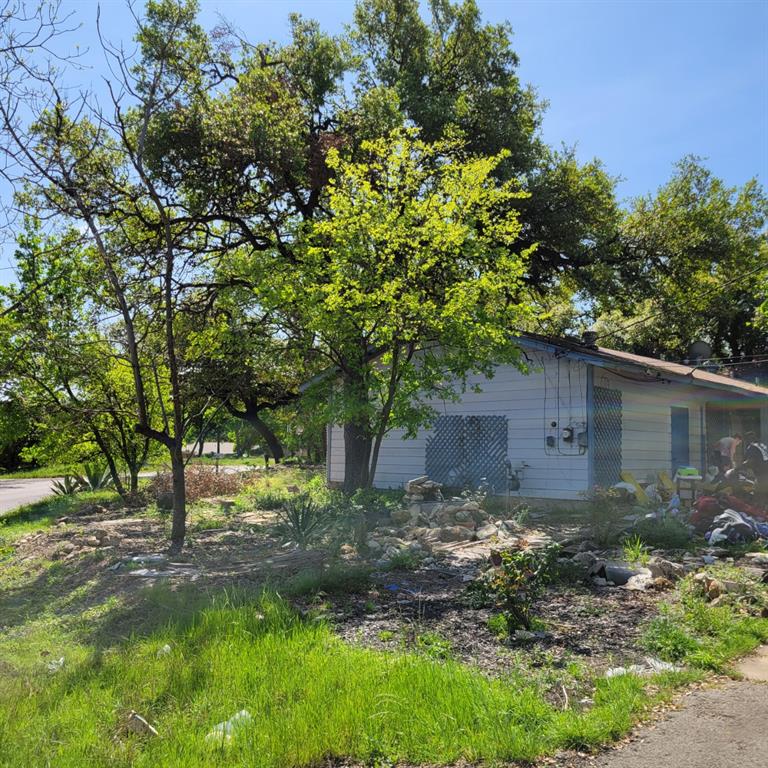 11608 Hornsby St Property Photo 7