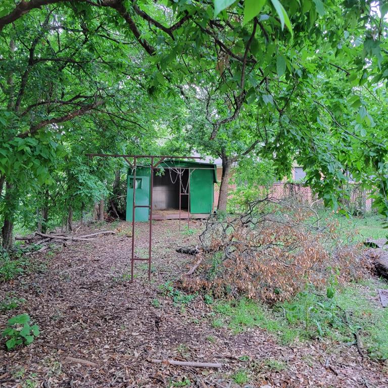 11608 Hornsby St Property Photo 15