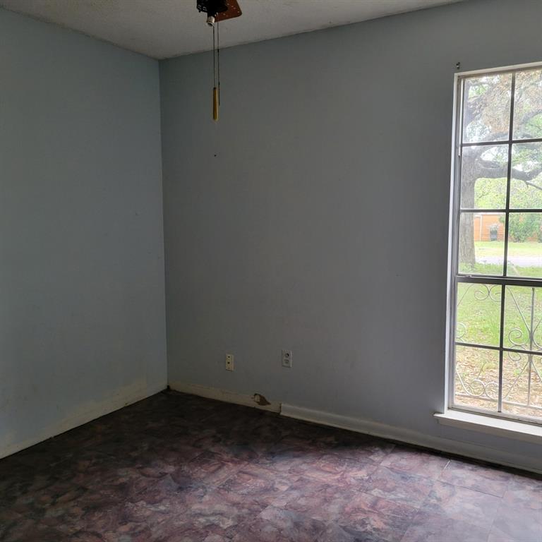 11608 Hornsby St Property Photo 18