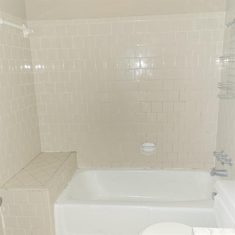 11608 Hornsby St Property Photo 19