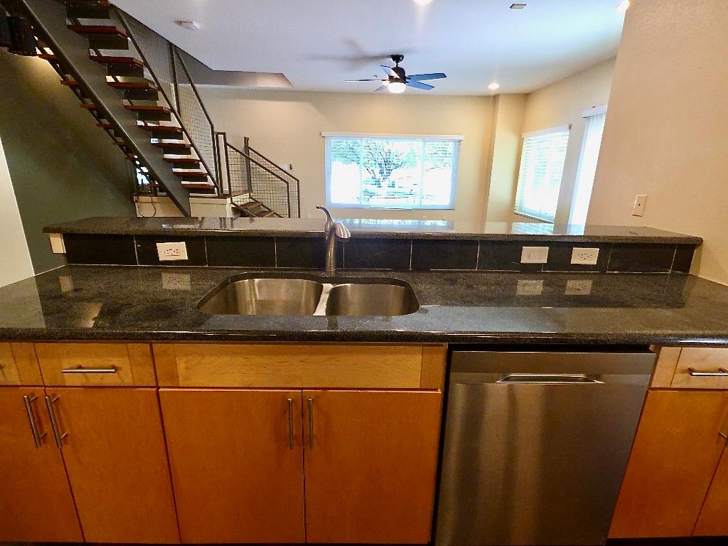 503 Swanee Dr #3 Property Photo 6