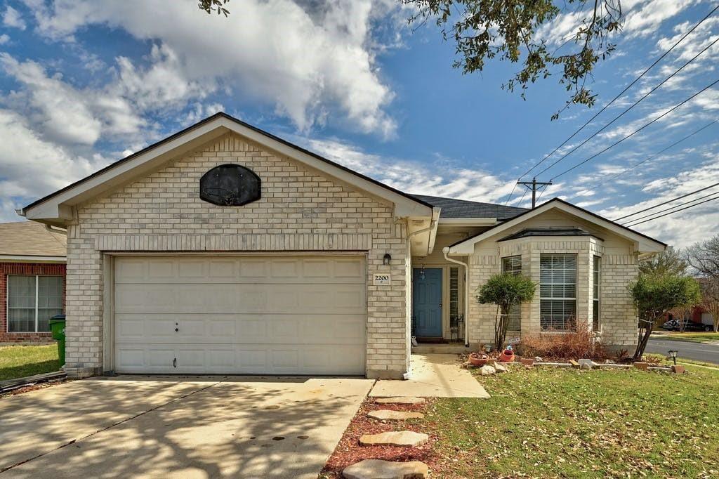 2200 Wisteria Way Property Photo 1