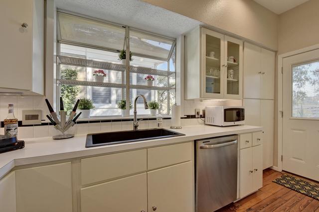 607 Baylor St #a Property Photo 12