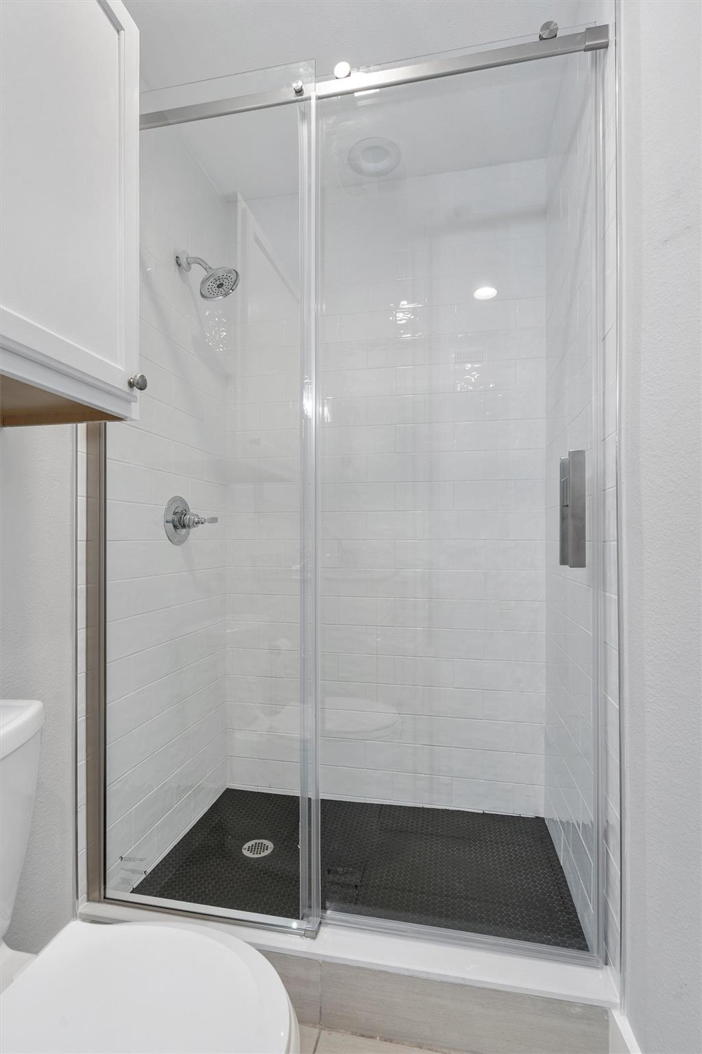 935 La Posada Dr #117 Property Photo 15