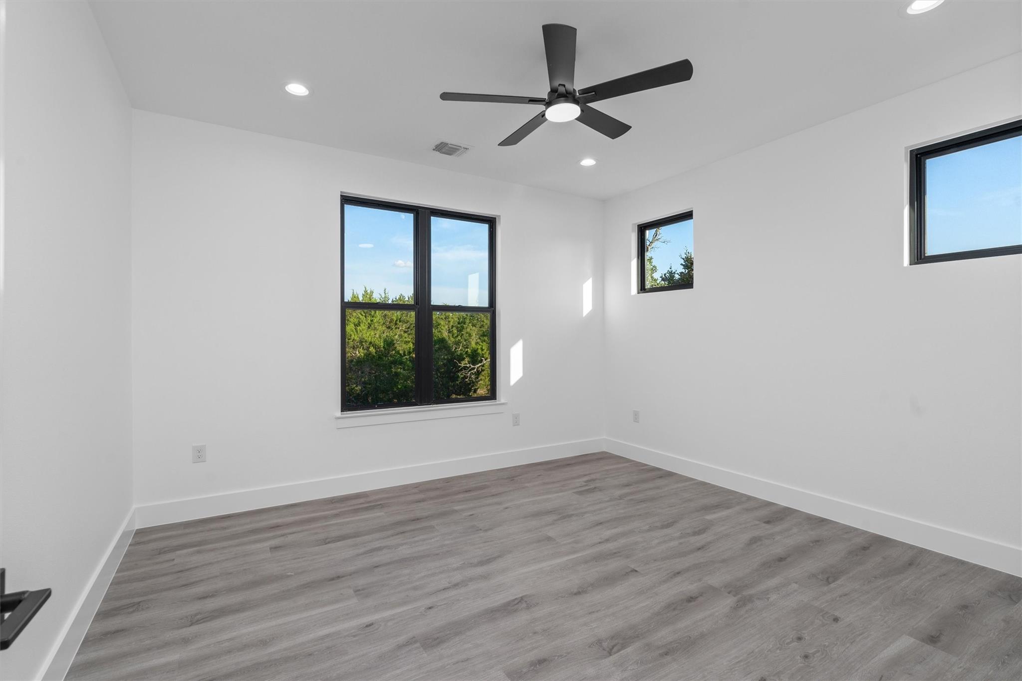 109 Rocky Summit Ct Property Photo 22