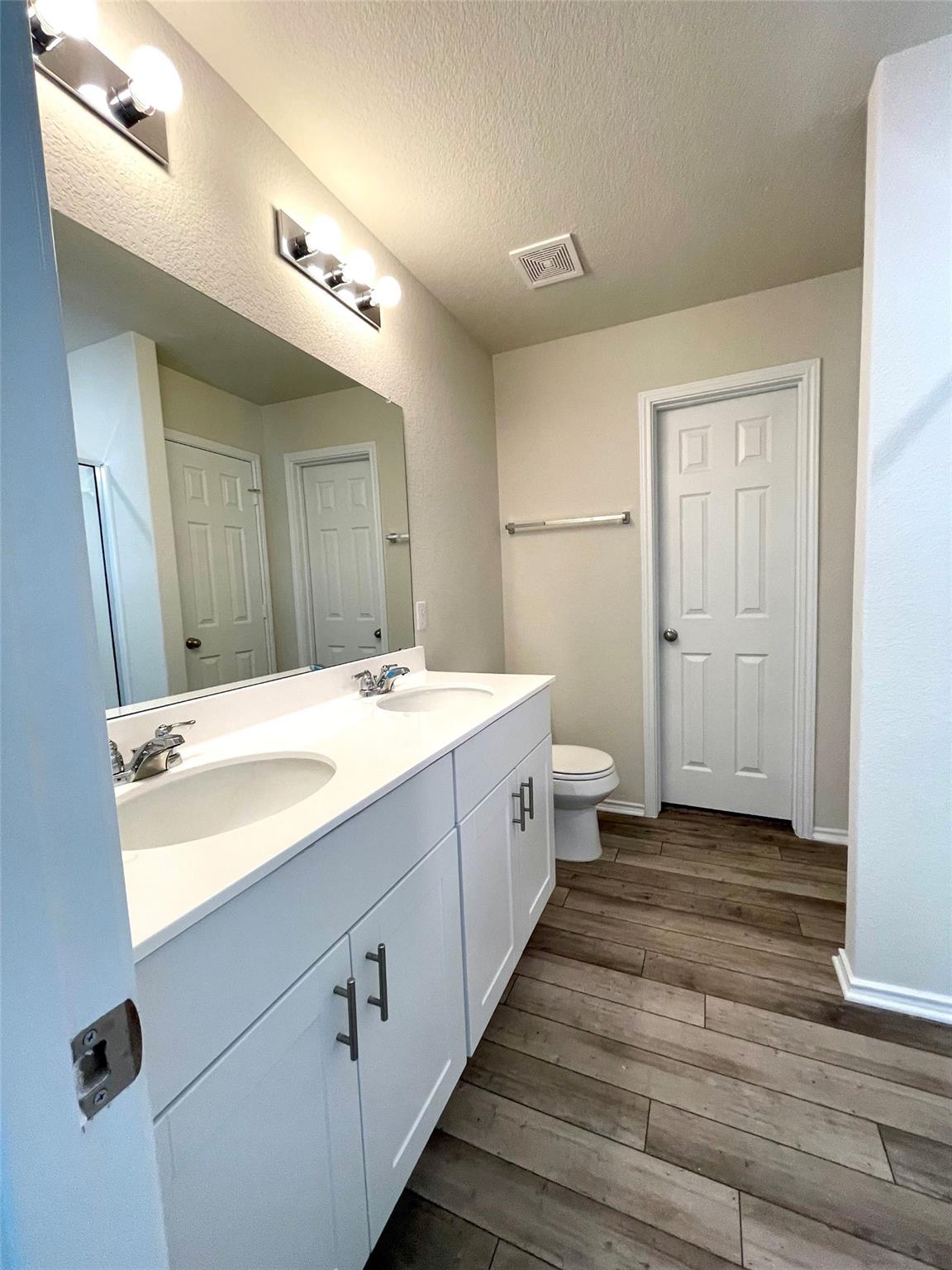 51 Pacific Loon St Property Photo 12