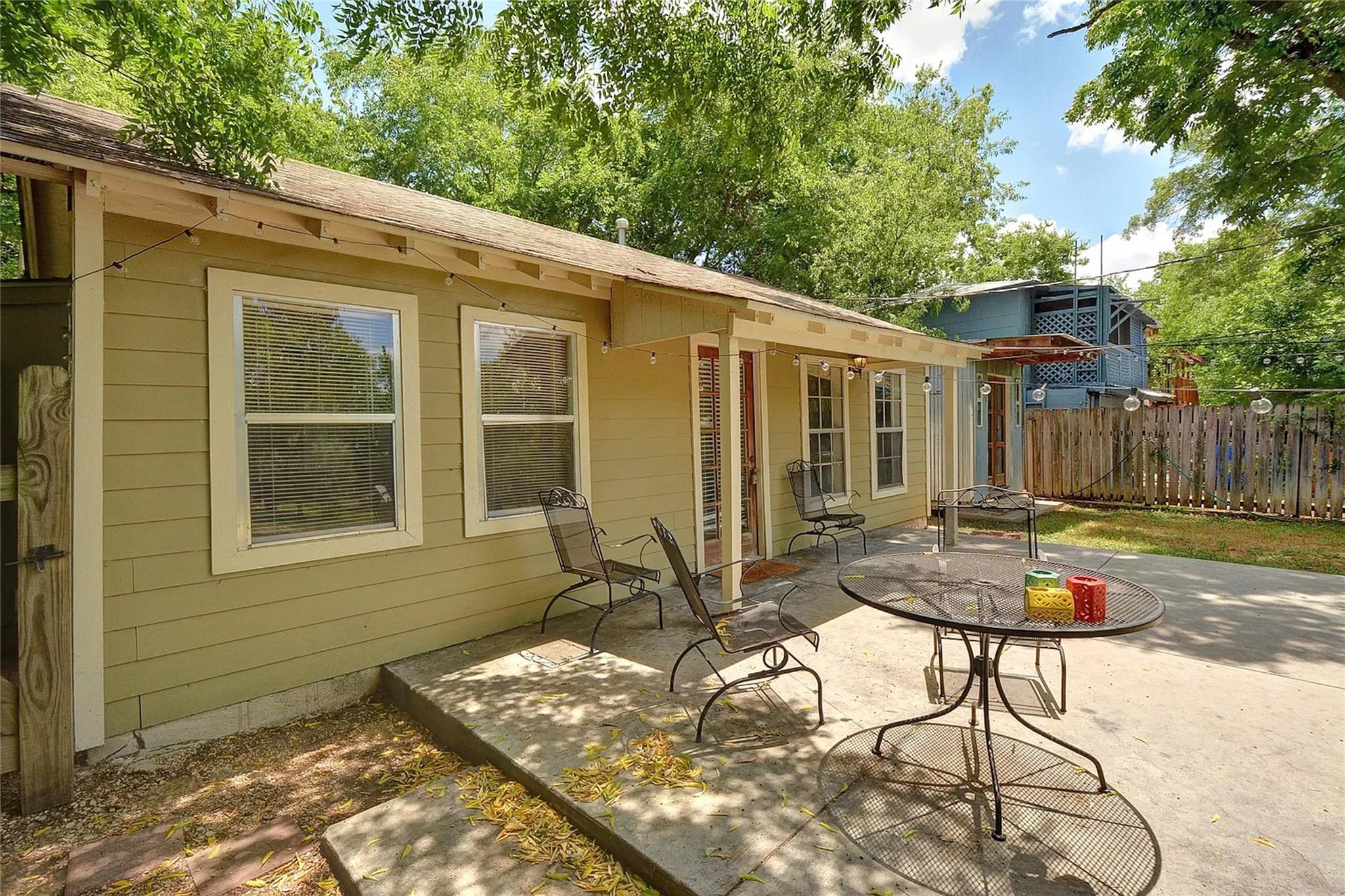 506 W Saint Johns Ave Property Photo 3