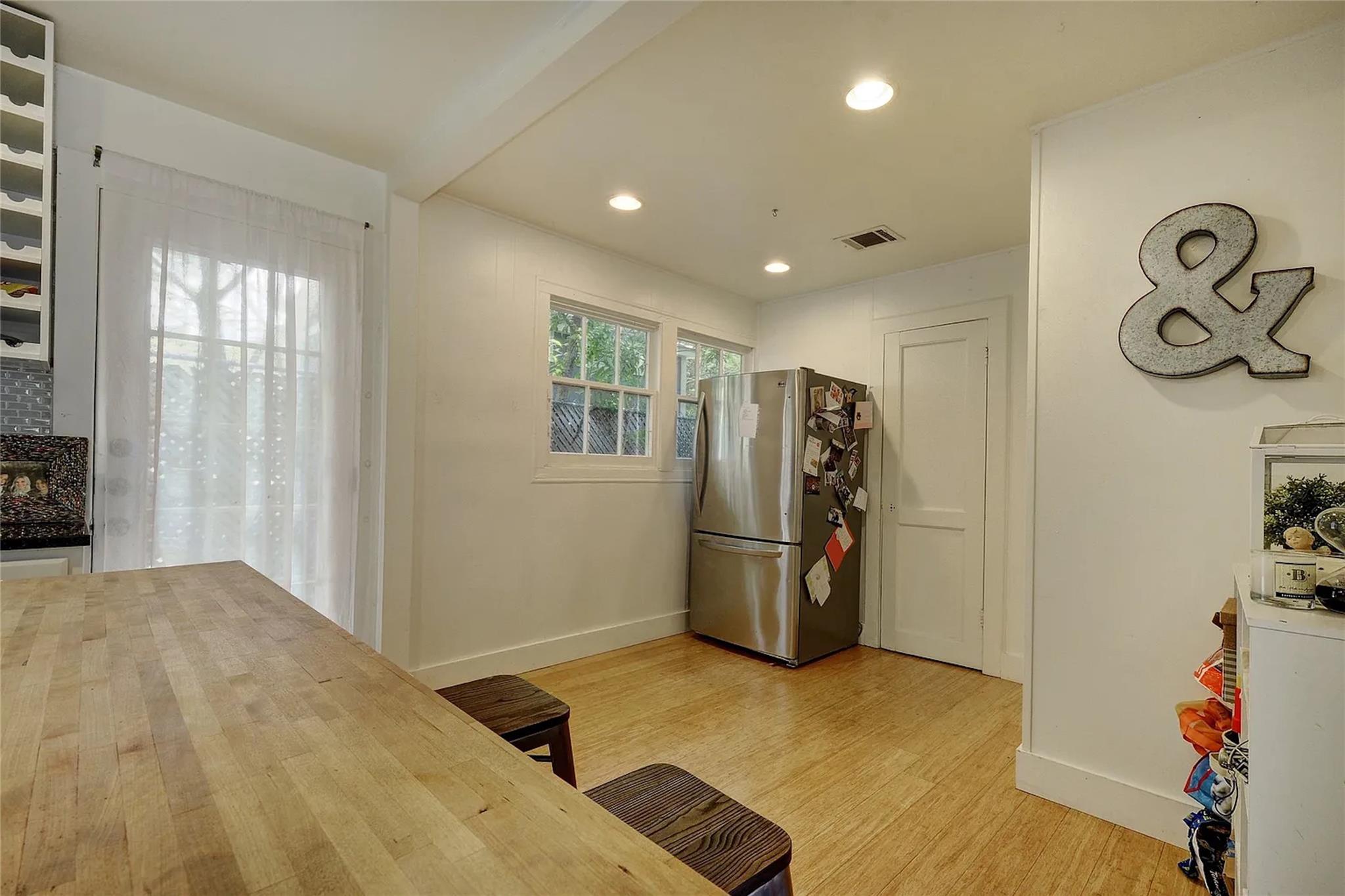 506 W Saint Johns Ave Property Photo 6
