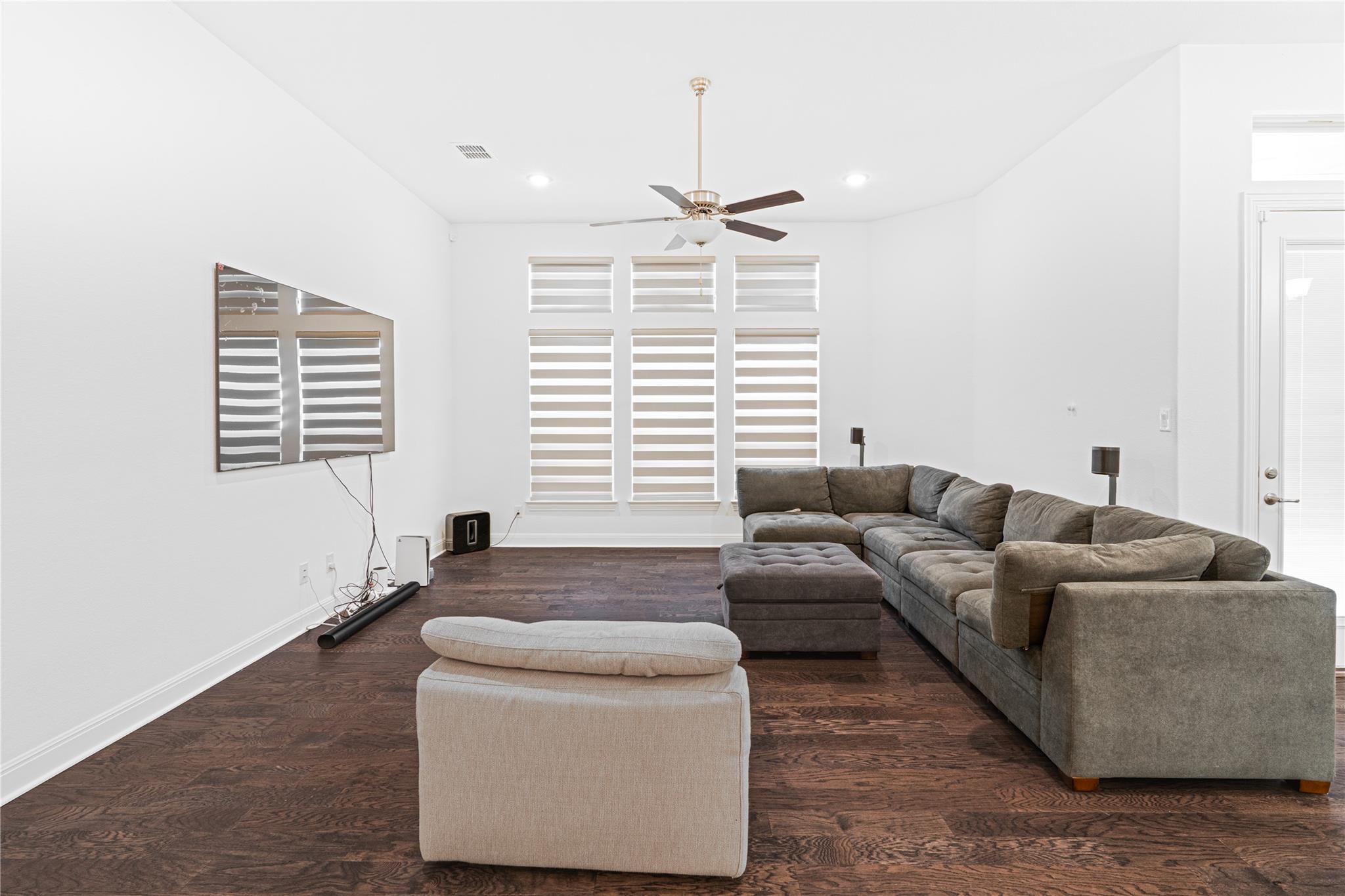 3037 Sage Ranch Dr Property Photo 9