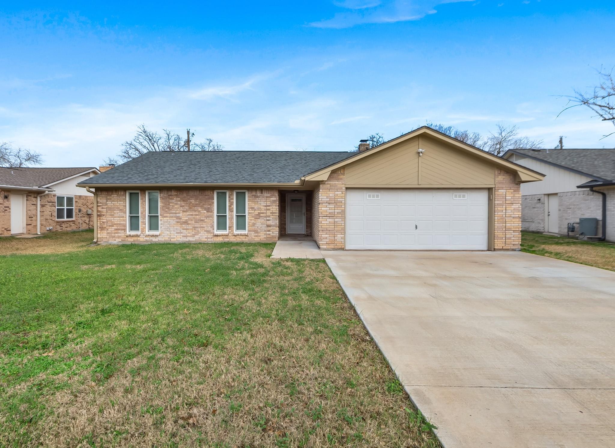 2819 Jennifer Dr Property Photo