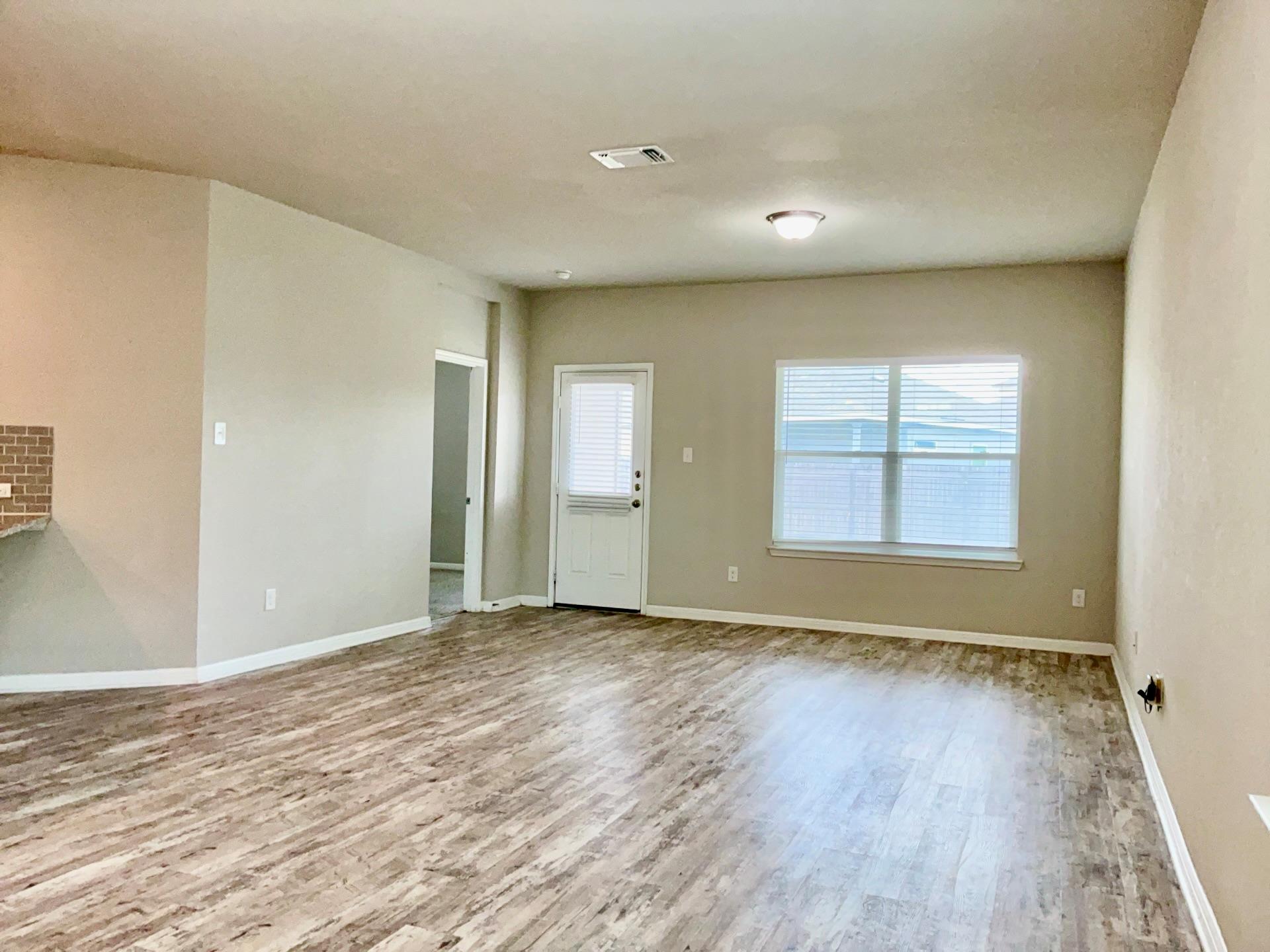 1522 Autumn Sage Way Property Photo 3