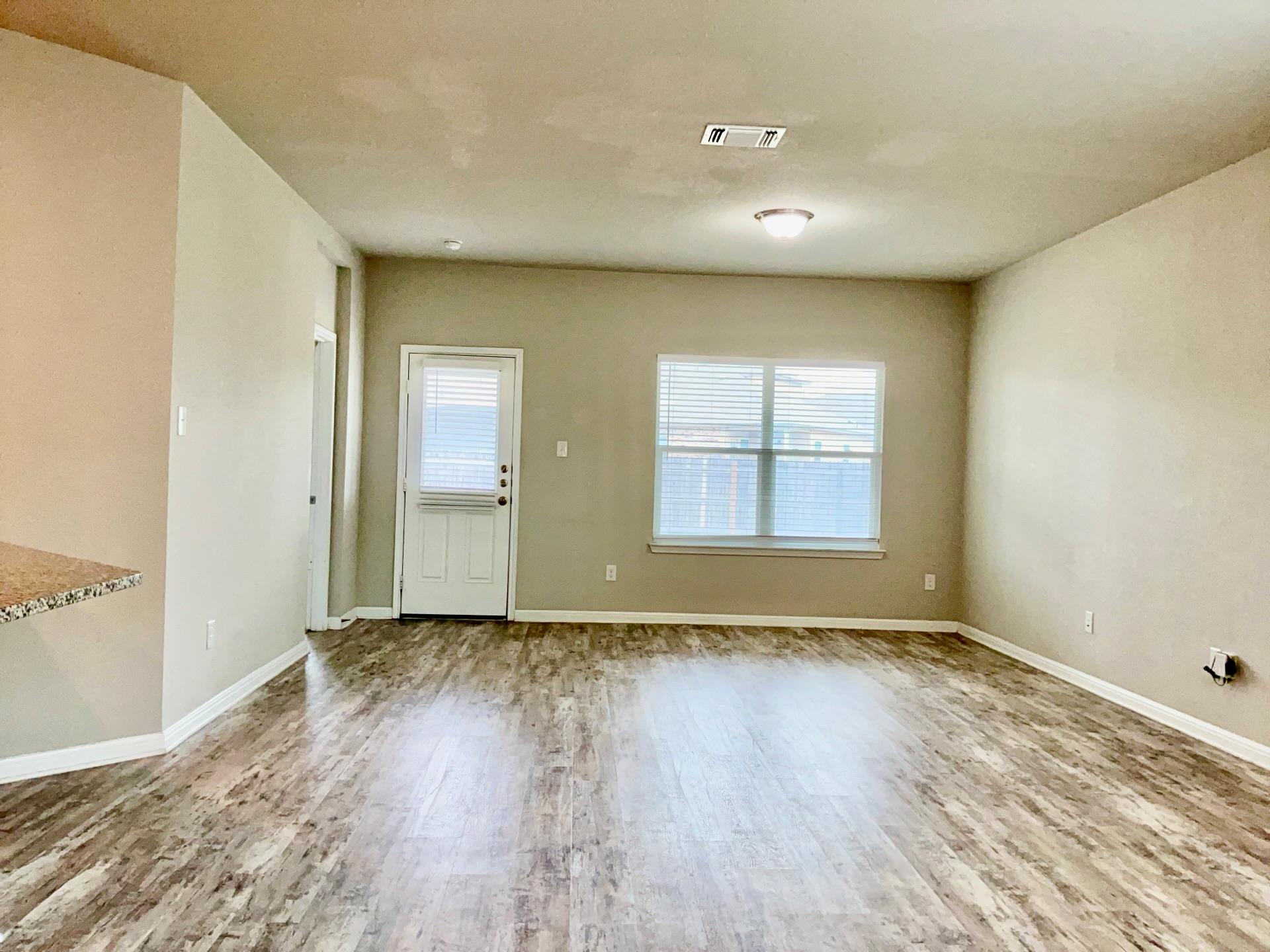 1522 Autumn Sage Way Property Photo 4