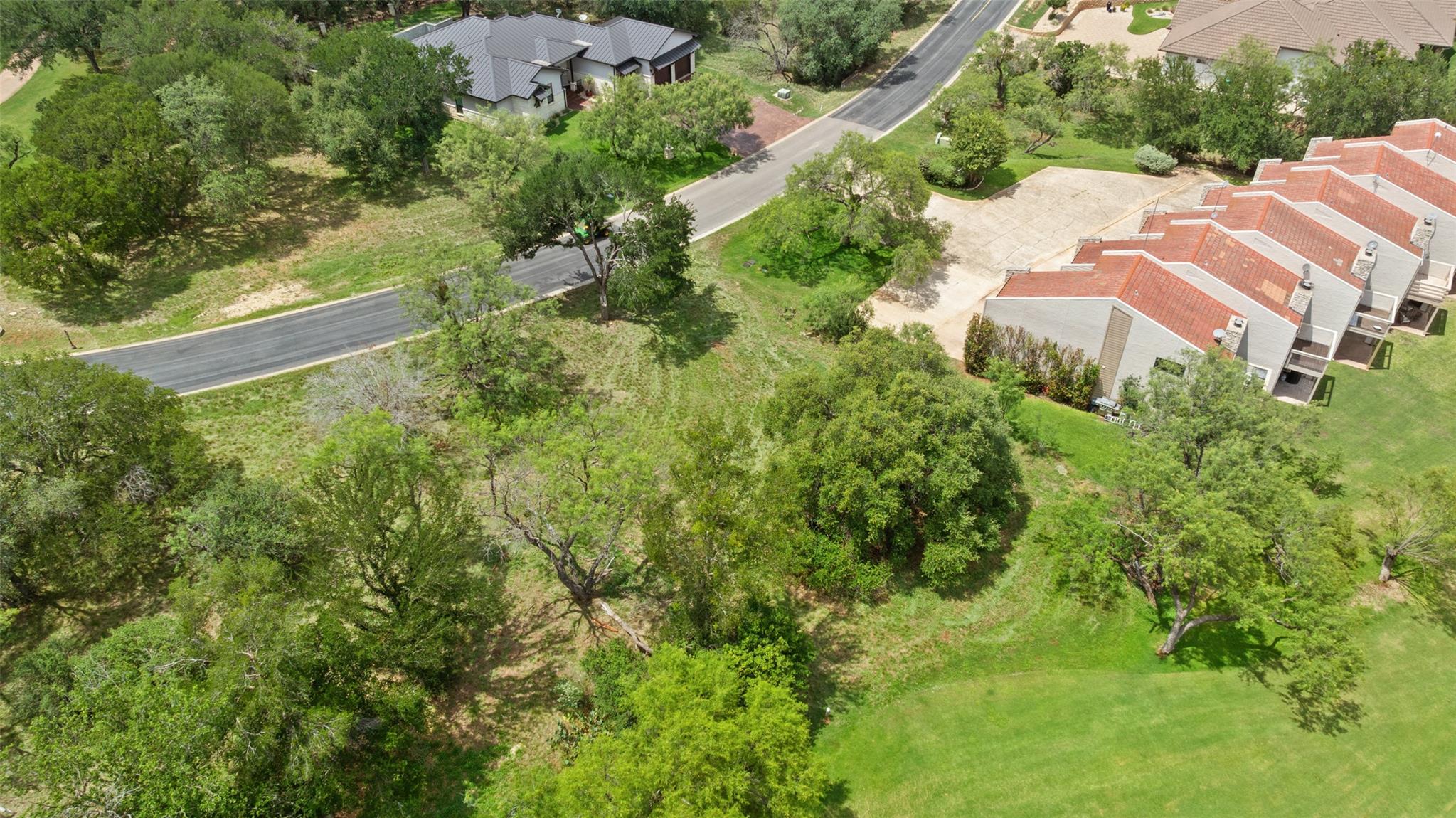 W16013-c Fault Line None Property Photo 9