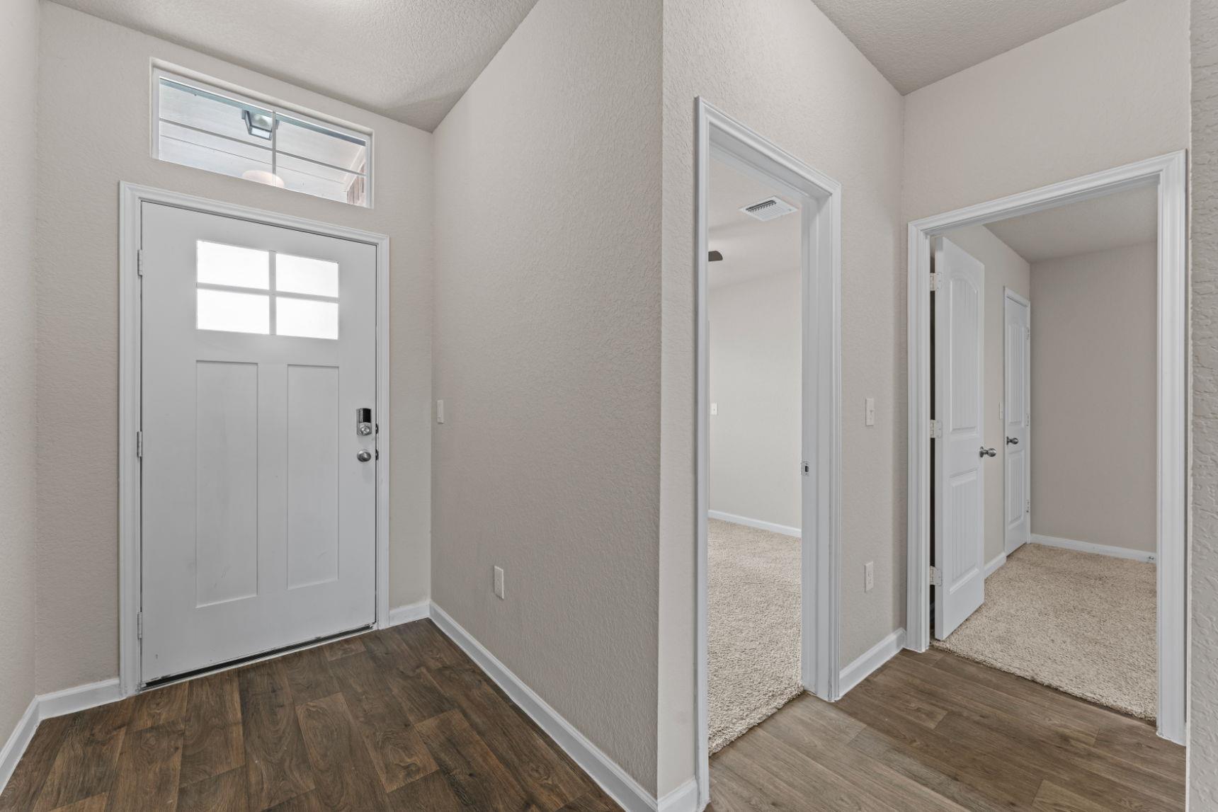 109 Rochester Ln Property Photo 4