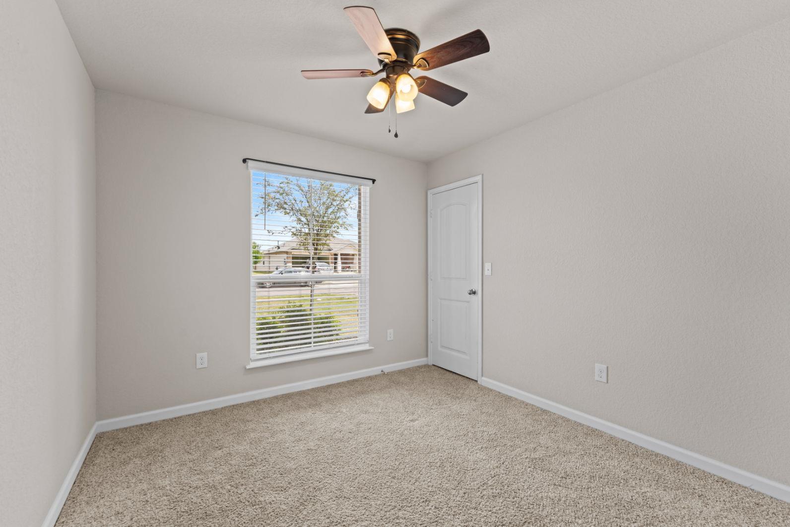 109 Rochester Ln Property Photo 16