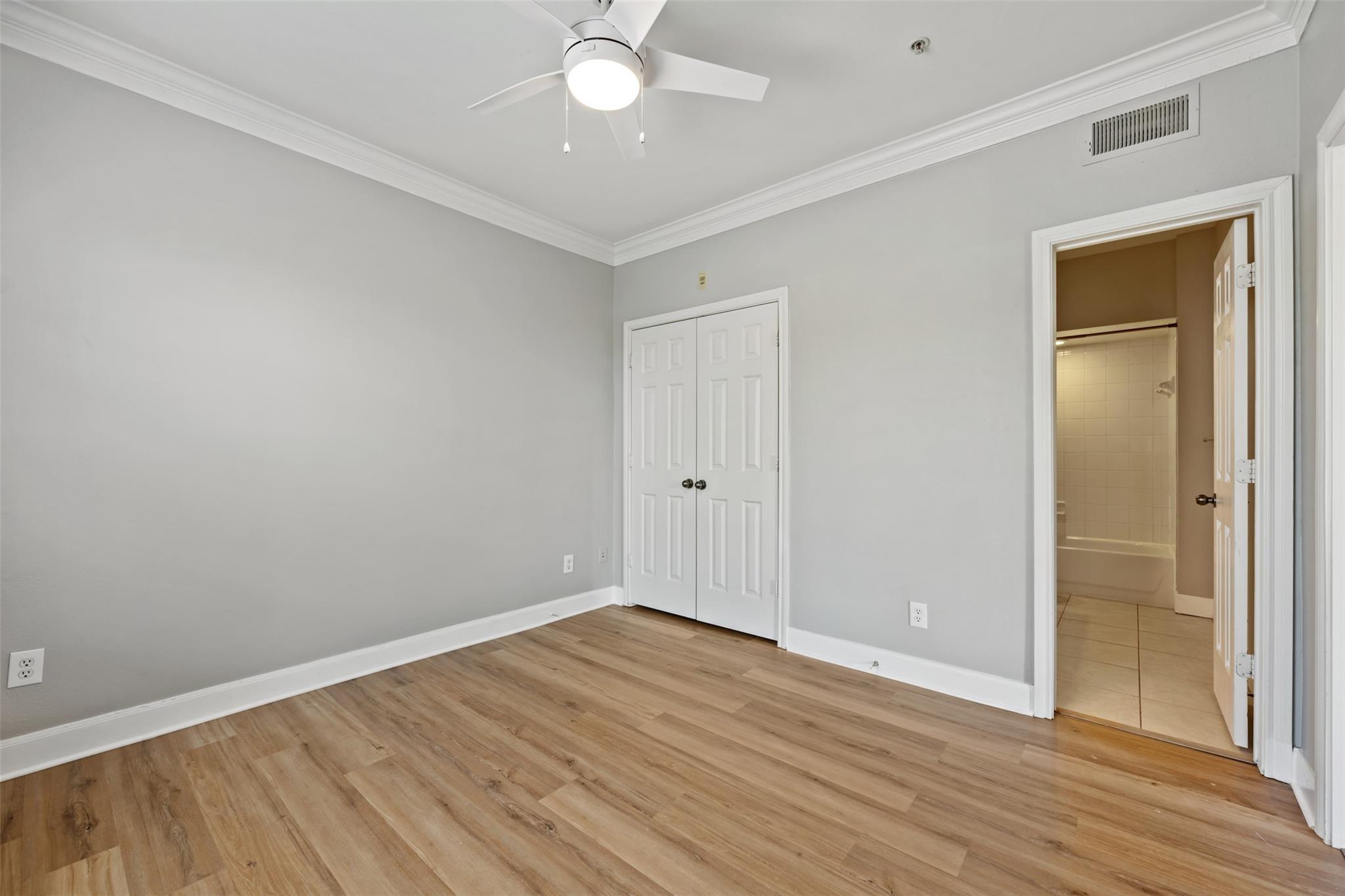 7701 Rialto Blvd #1433 Property Photo 23