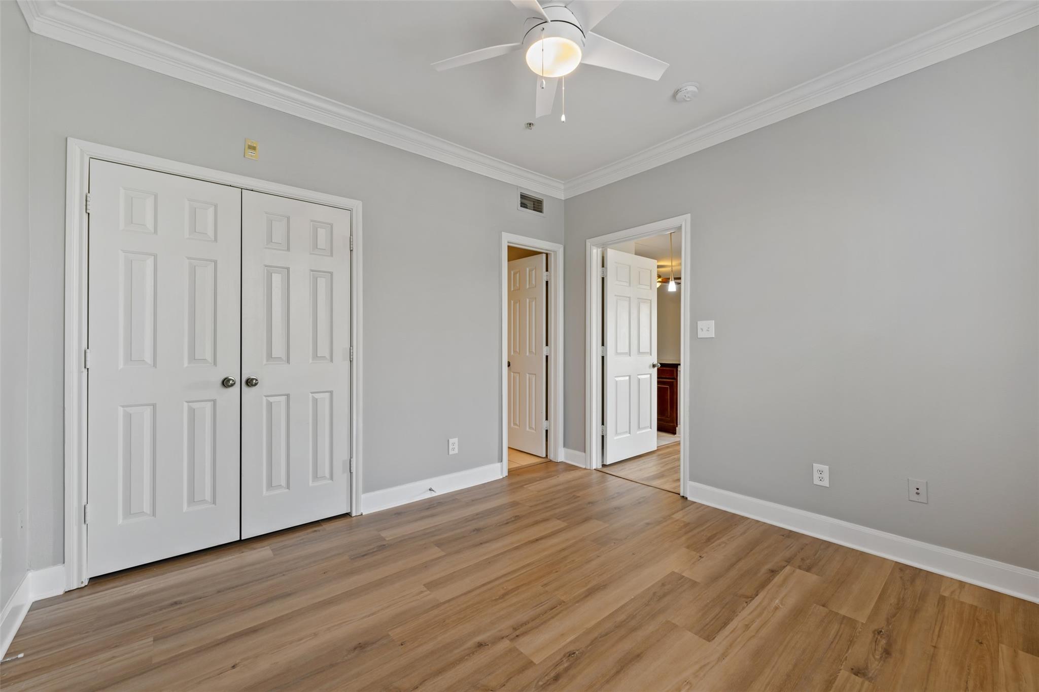 7701 Rialto Blvd #1433 Property Photo 24