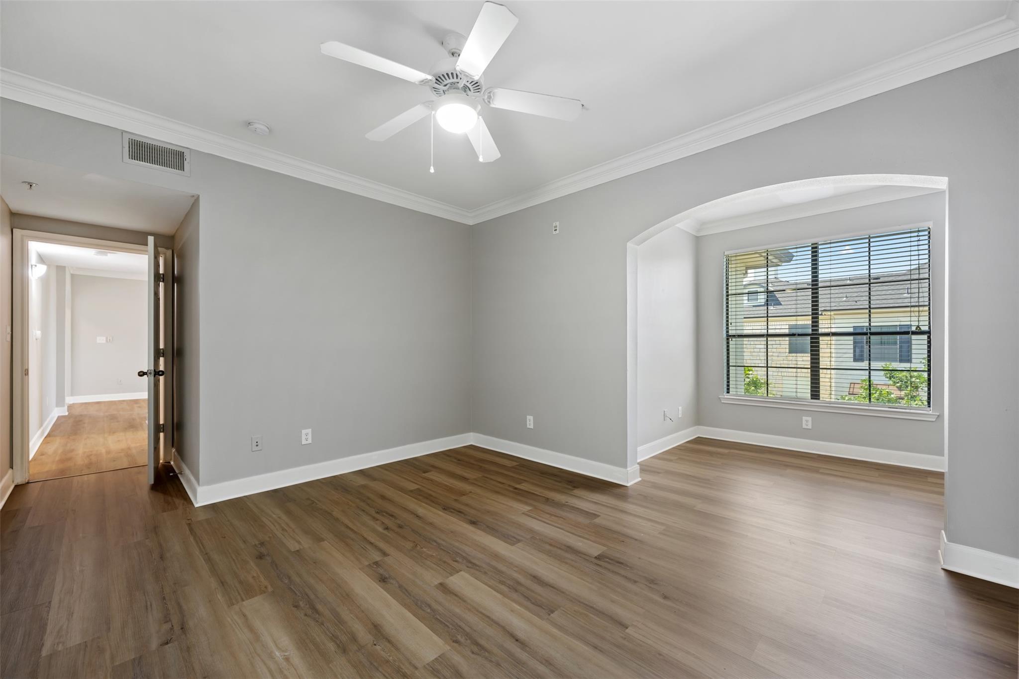 7701 Rialto Blvd #1433 Property Photo 27
