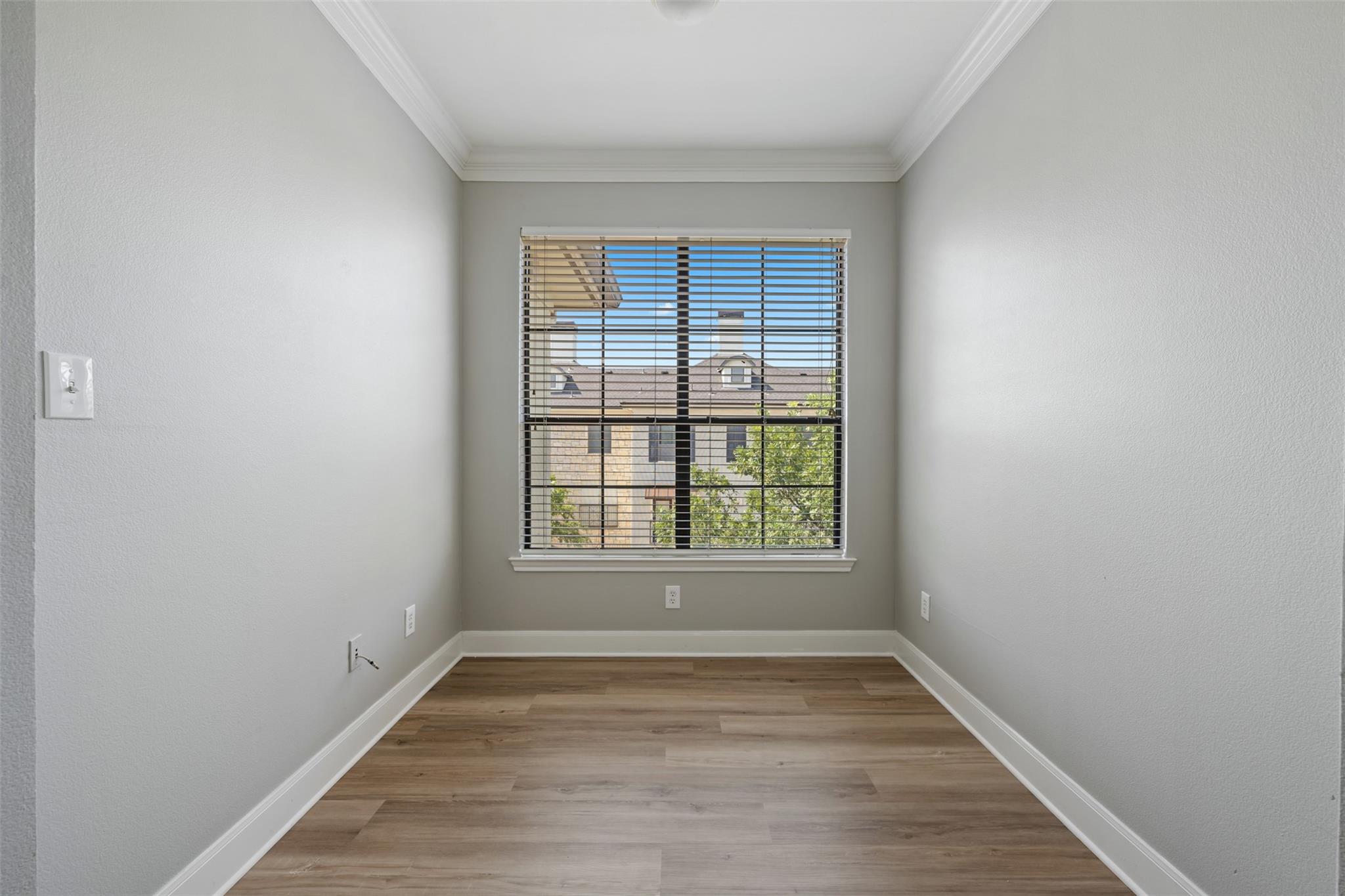 7701 Rialto Blvd #1433 Property Photo 28