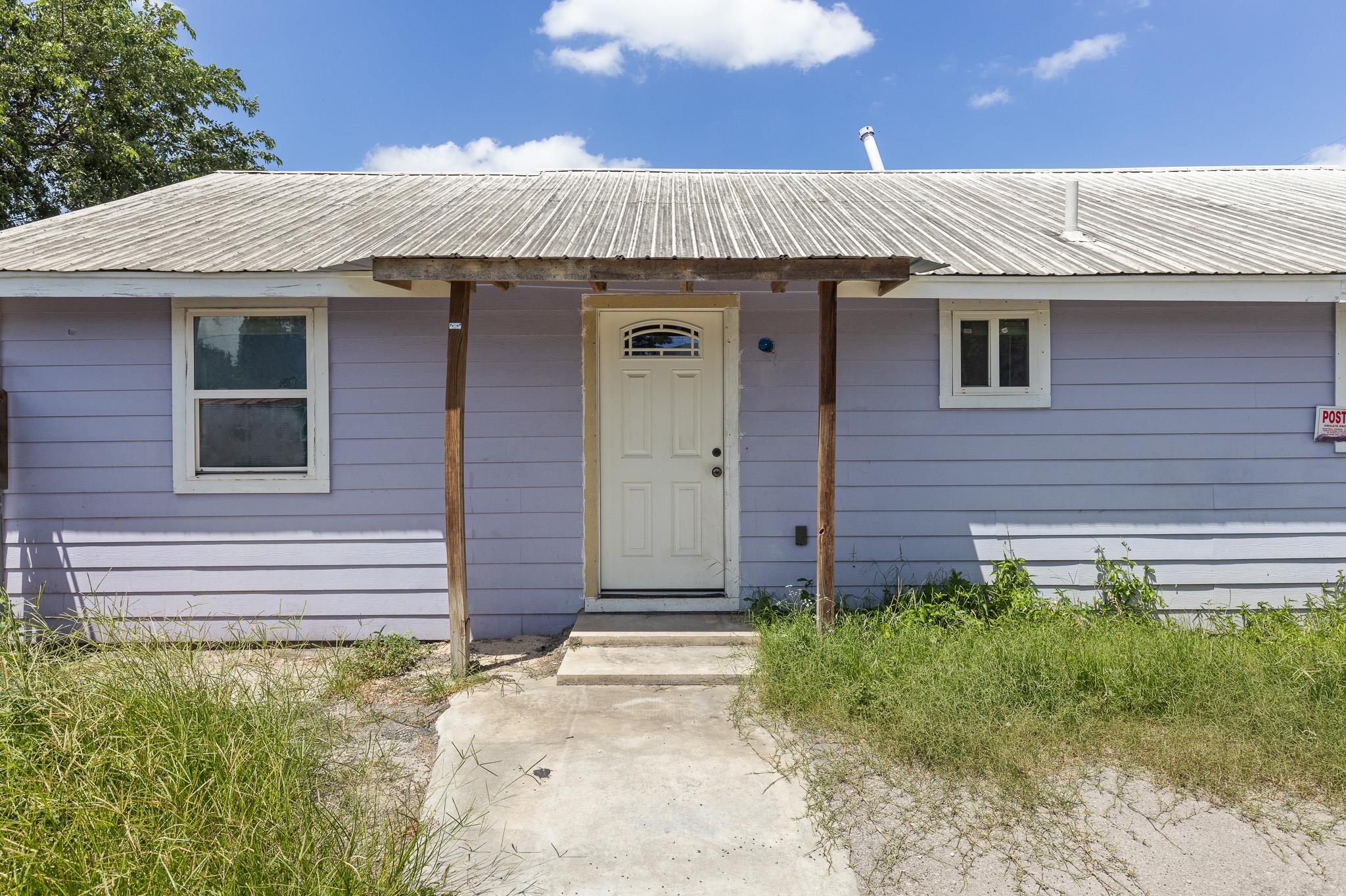 7402 Providence Ave Property Photo 3