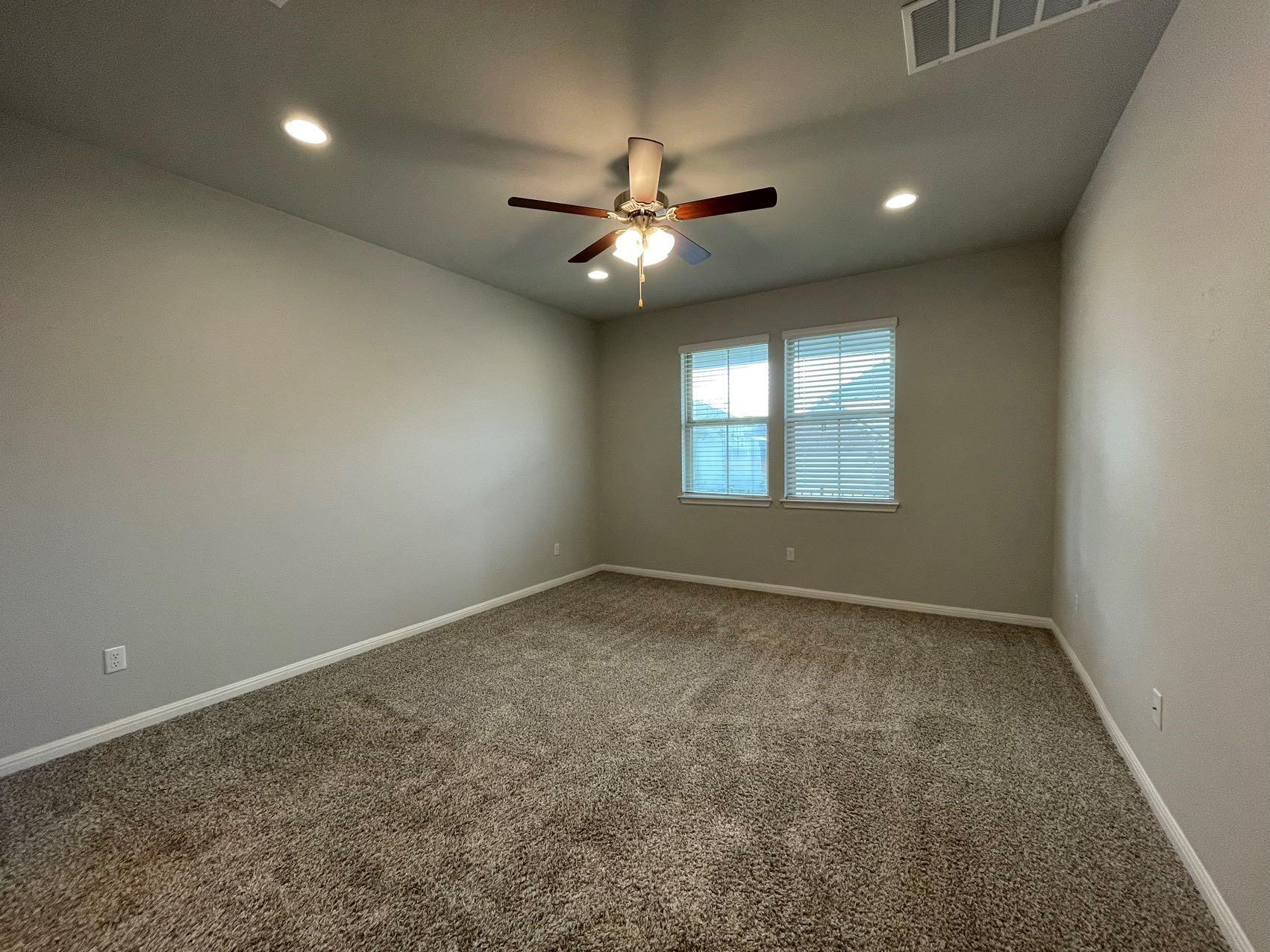 1029 Kerrwood Way Property Photo 11