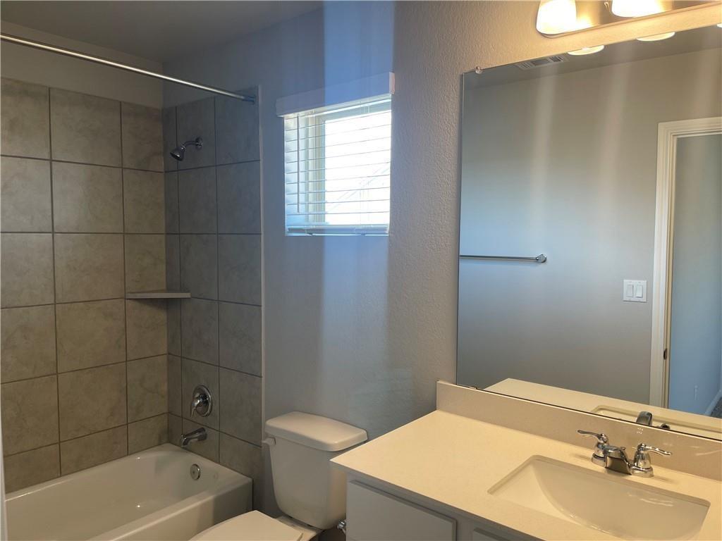 1029 Kerrwood Way Property Photo 19