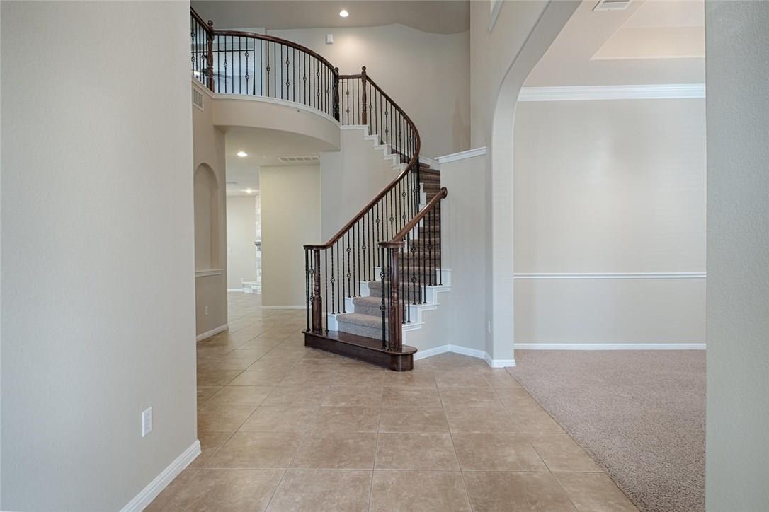 16228 Old Baldy Dr Property Photo 3