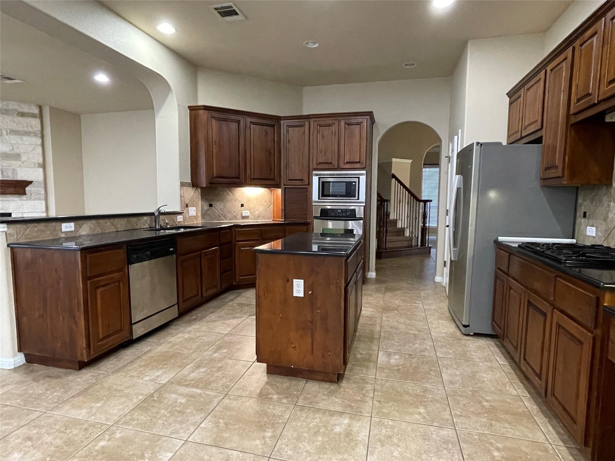 16228 Old Baldy Dr Property Photo 10