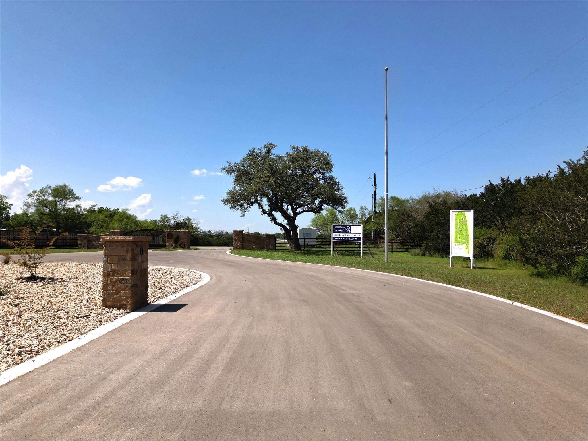 Tract 30 Burnet Oaks Dr Property Photo 2