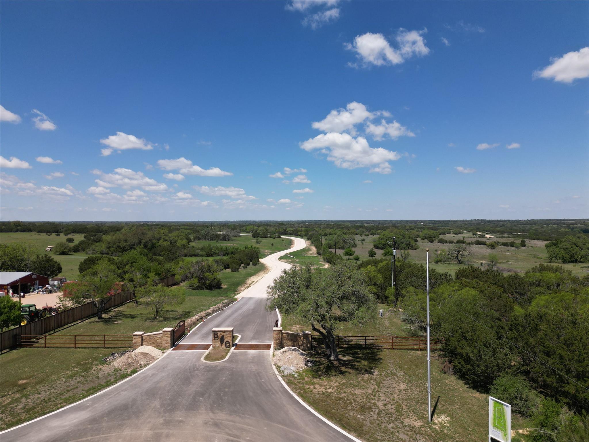 Tract 30 Burnet Oaks Dr Property Photo 3