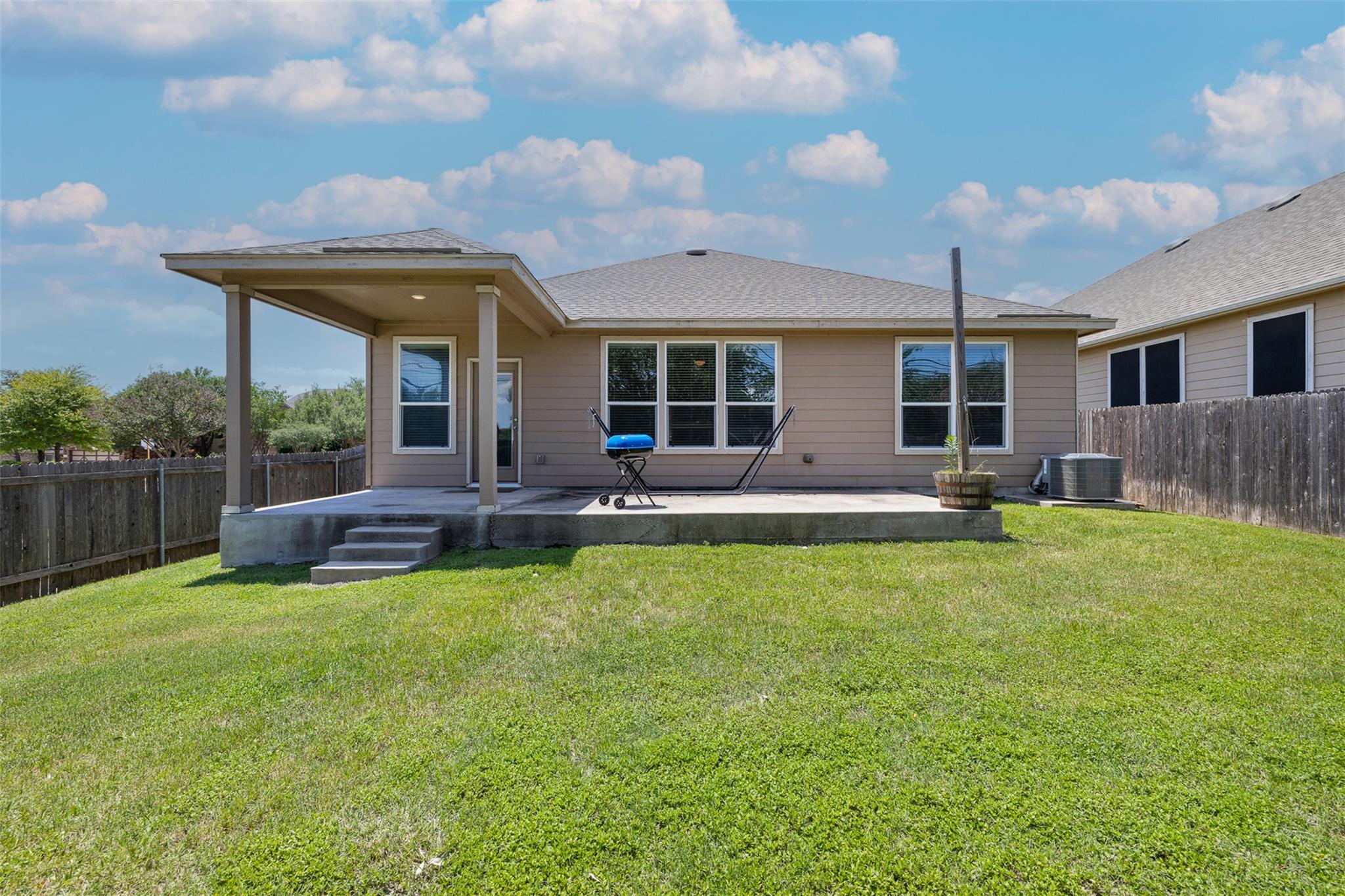 9104 Lonesome Oak Dr Property Photo 26
